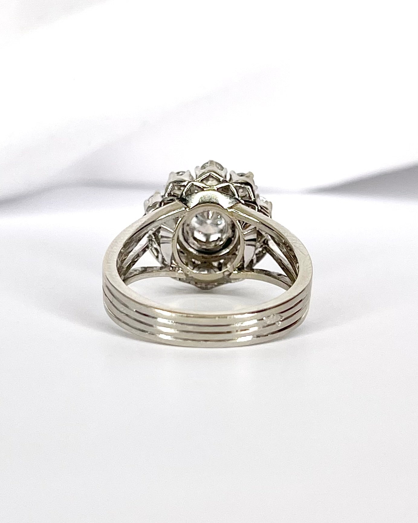 Bague Marguerite Diamants 1.12 carat & Or 6,94g "Elodie" - Elliade Paris