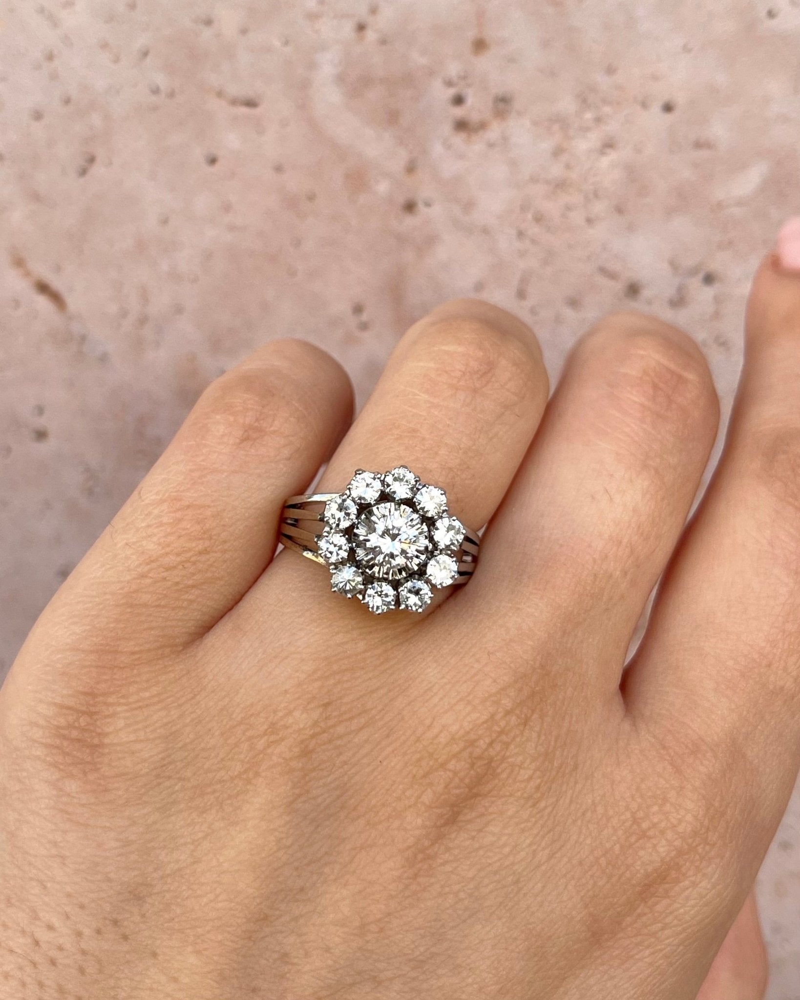 Bague Marguerite Diamants 1.12 carat & Or 6,94g "Elodie" - Elliade Paris