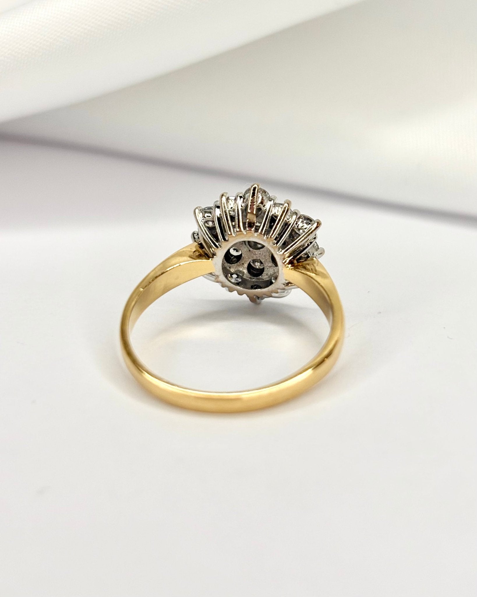Bague Marguerite Diamants 1.19 carat "Megan" - Elliade Paris