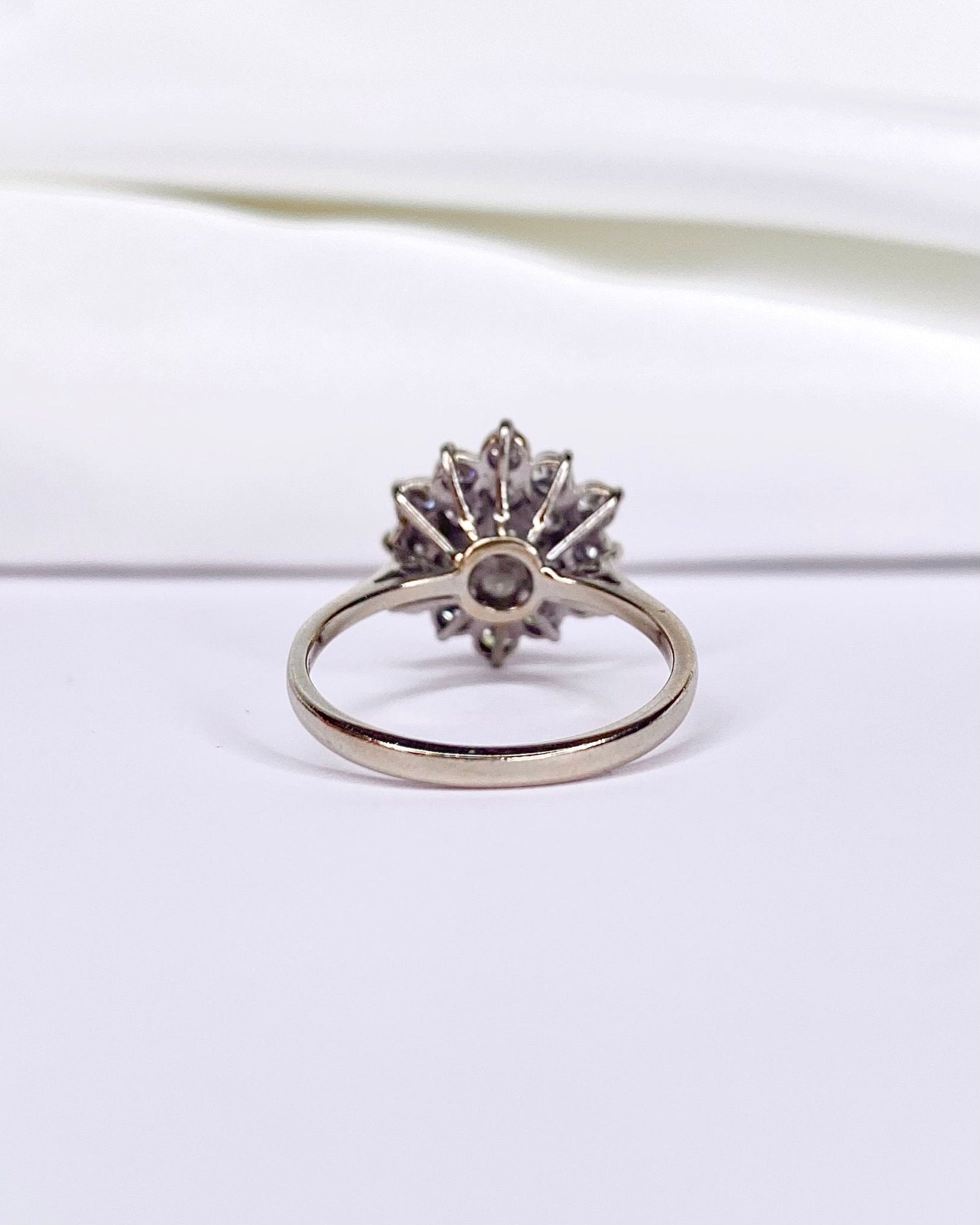 Bague Marguerite Diamants 1.33 carat "Soraya" - Elliade Paris