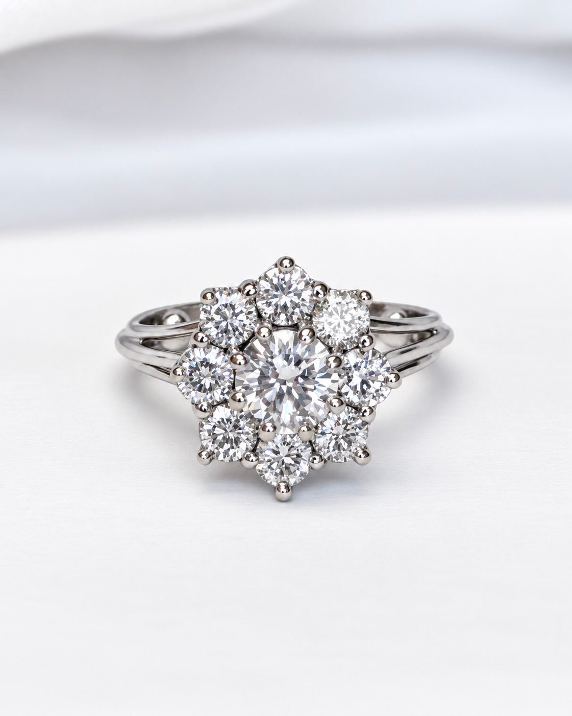 Bague Marguerite Diamants 1.39 carat 4.4g "Luna" - Elliade Paris