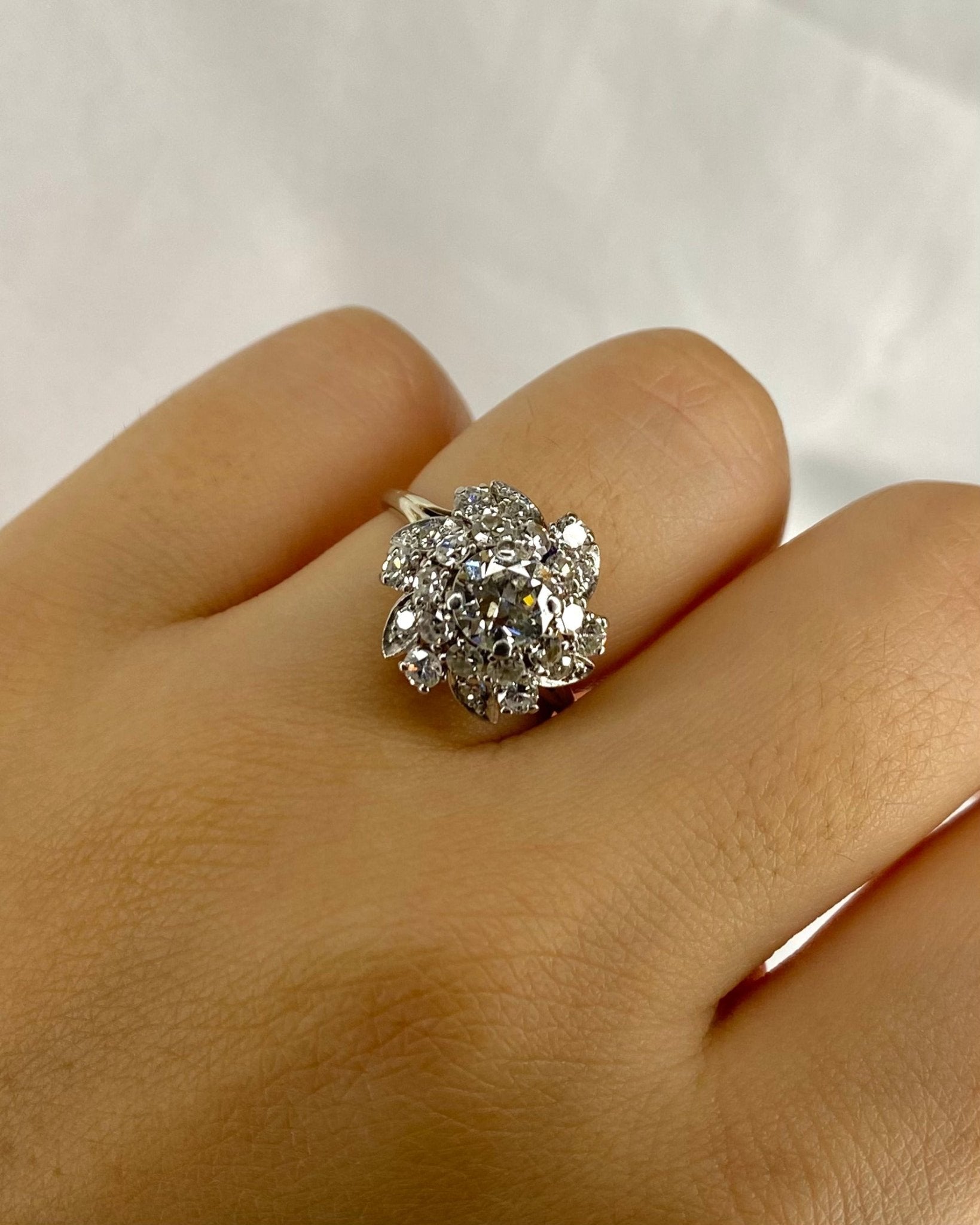 Bague Marguerite Diamants 1.53 carat "Sade" - Elliade Paris