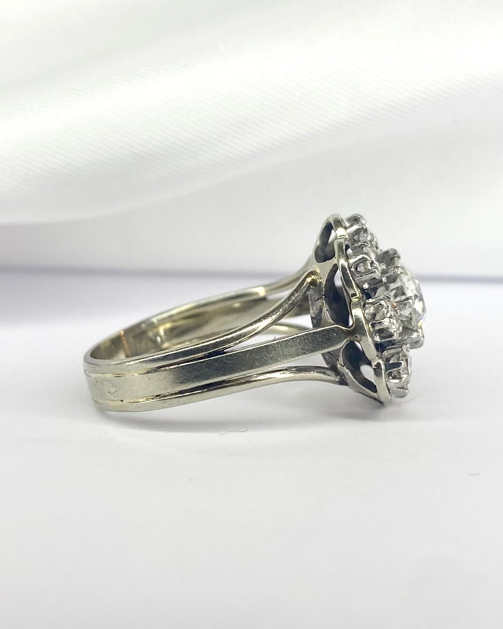 Bague Marguerite Diamants 1.76 carat "Aglaé" - Elliade Paris