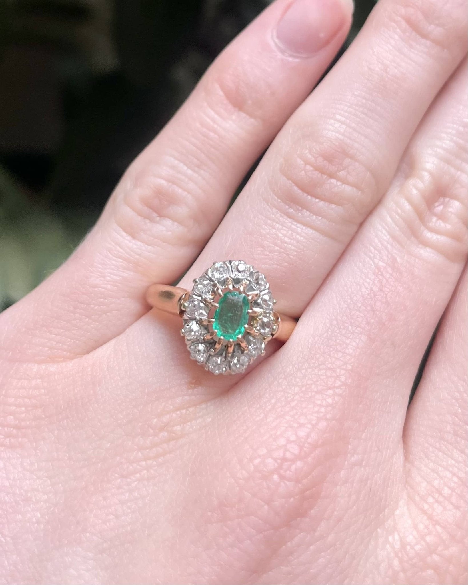 Bague Marguerite émeraude 0.30 Carat & Diamants "Awen" - Elliade Paris