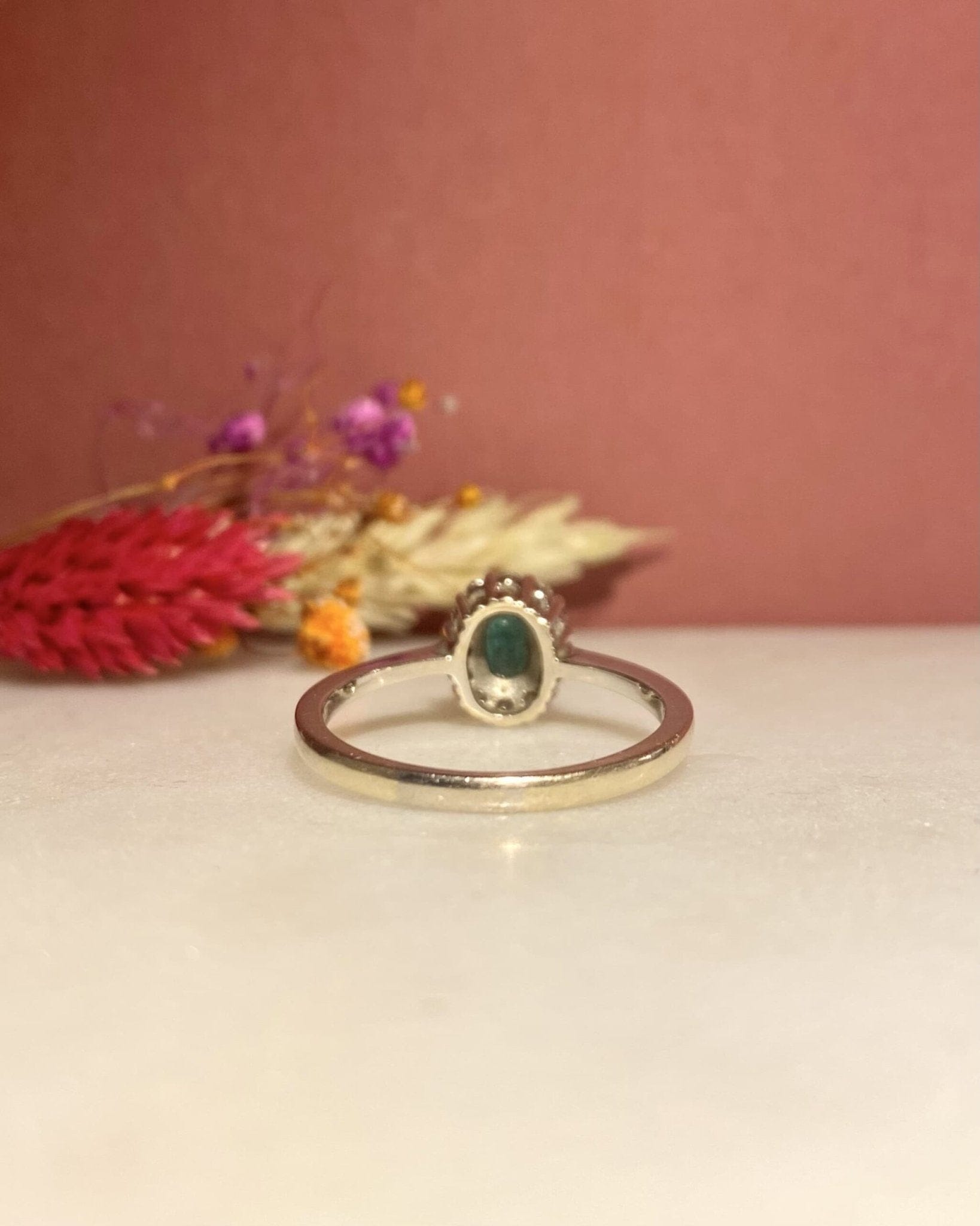 Bague Marguerite Émeraude 0.50 carat & Diamants "Jane" - Elliade Paris