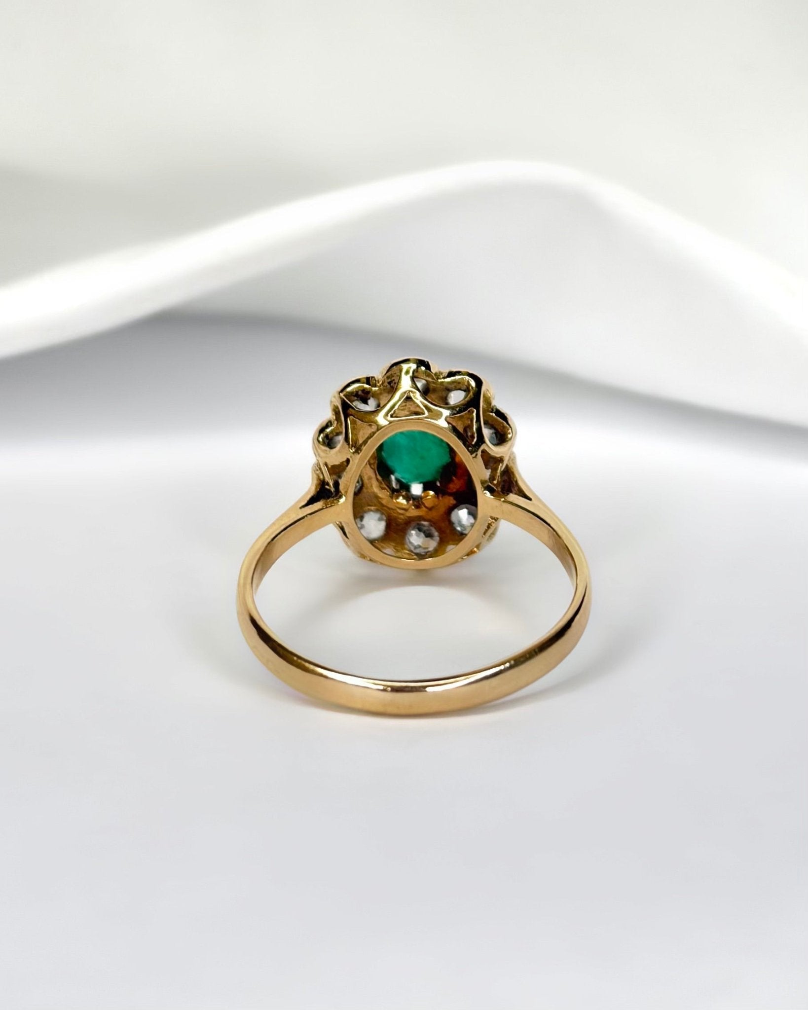 Bague Marguerite Émeraude 0.60 carat & Diamants 0.70 carat "Eugénia" - Elliade Paris
