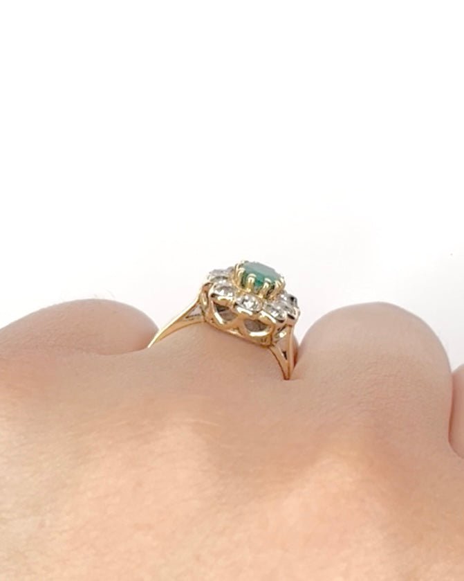 Bague Marguerite Émeraude 0.60 carat & Diamants 0.70 carat "Eugénia" - Elliade Paris