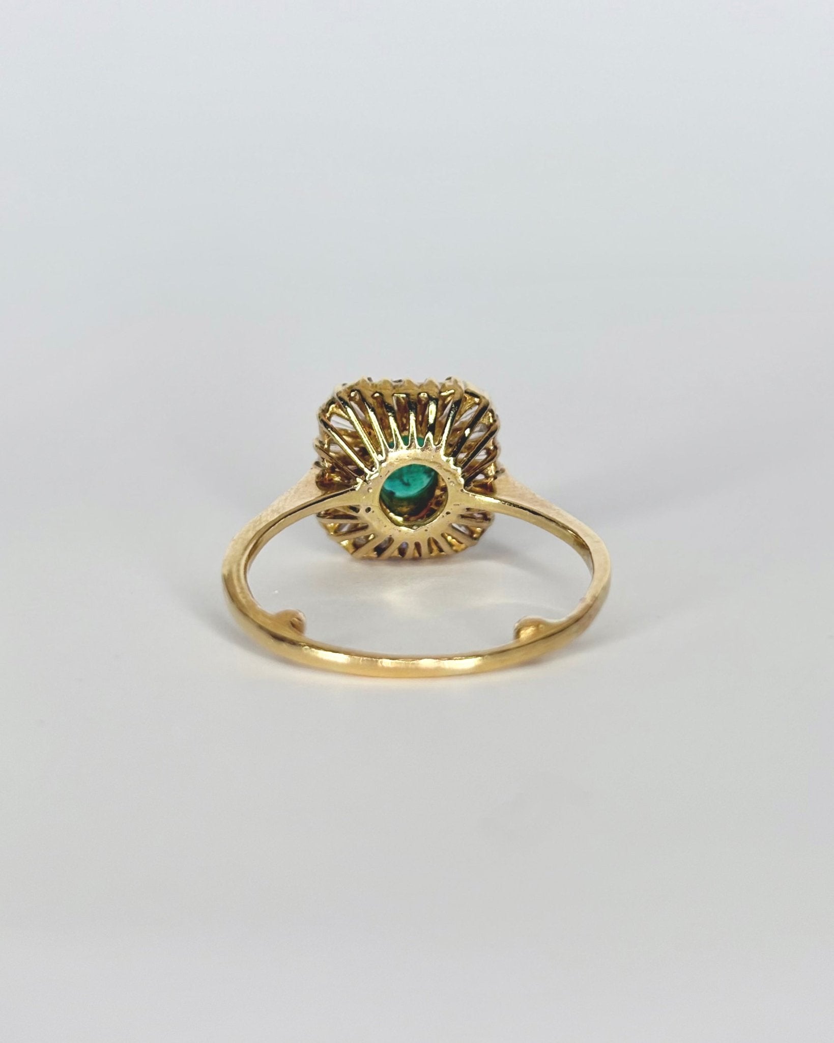 Bague Marguerite Émeraude 0.95 ct & 22 Diamants "Albane" - Elliade Paris