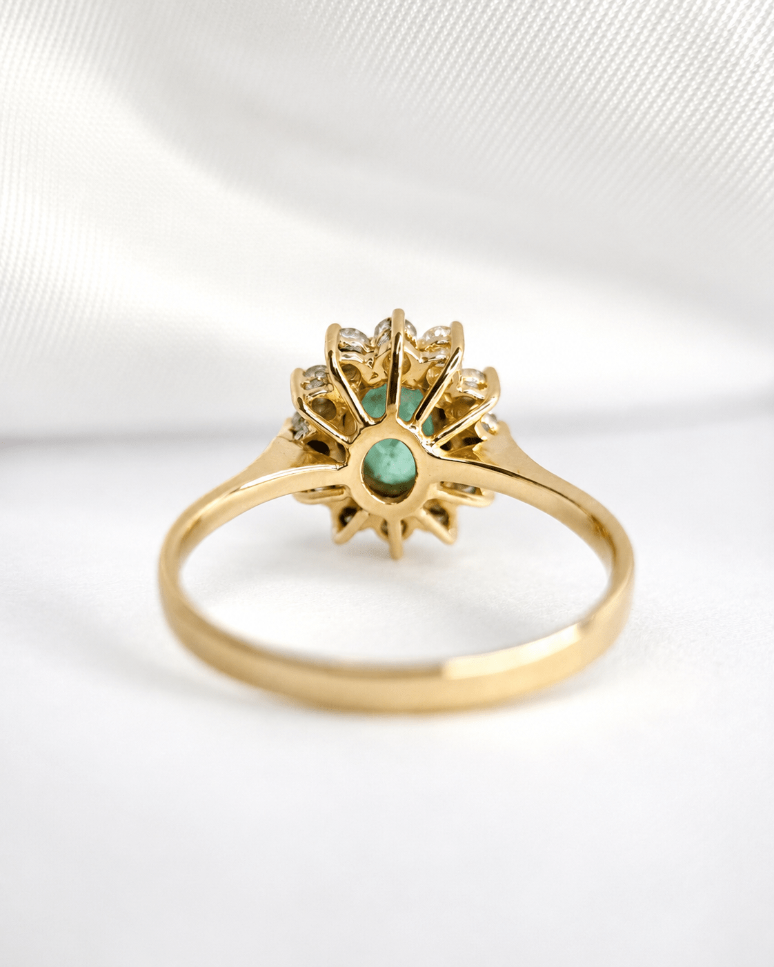 Bague Marguerite Émeraude 1.20 carat & Diamants 0.60 carat 4,34g "Oriana" - Elliade Paris