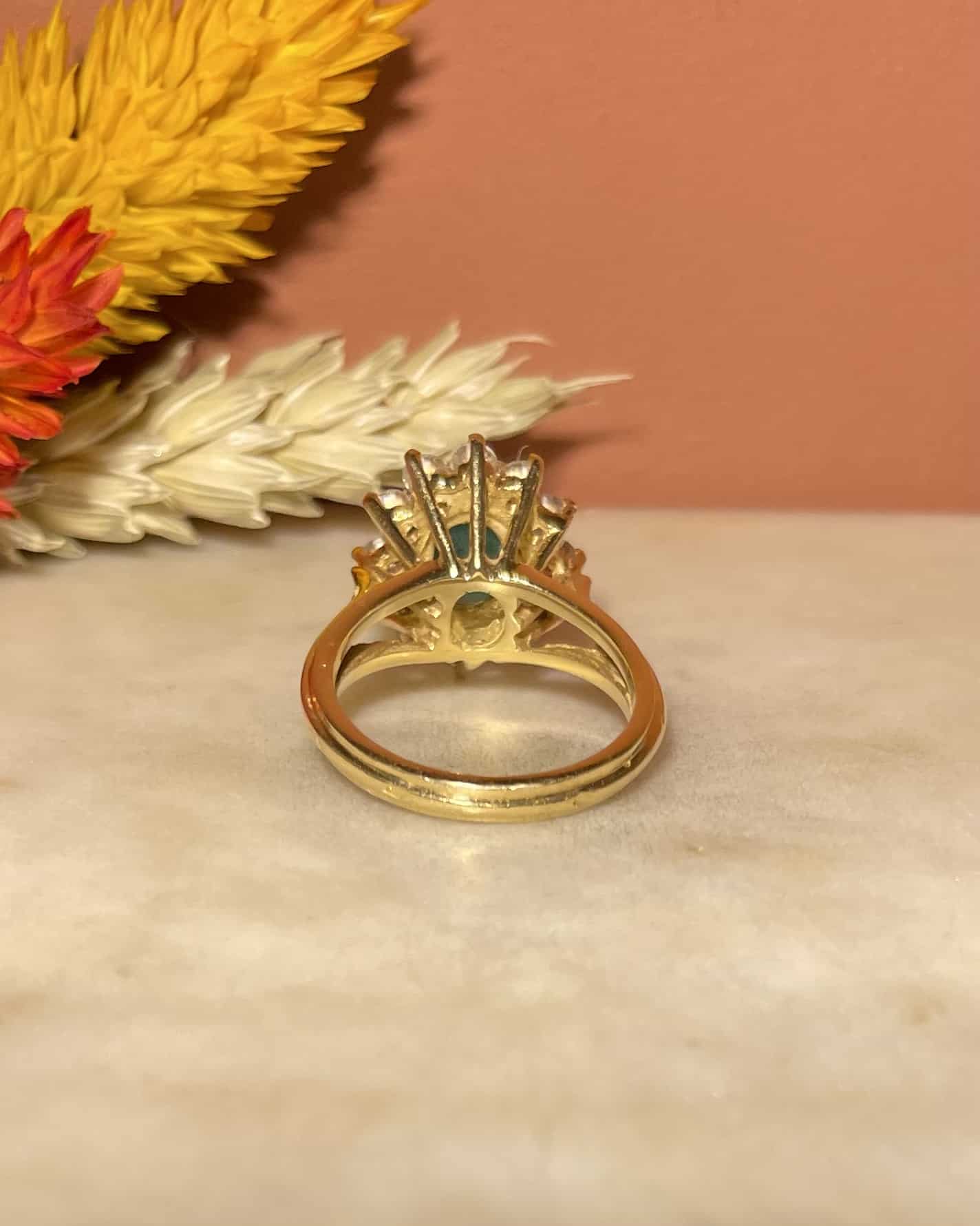 Bague Marguerite Émeraude 2 carats & Diamants "Melyna" - Elliade Paris
