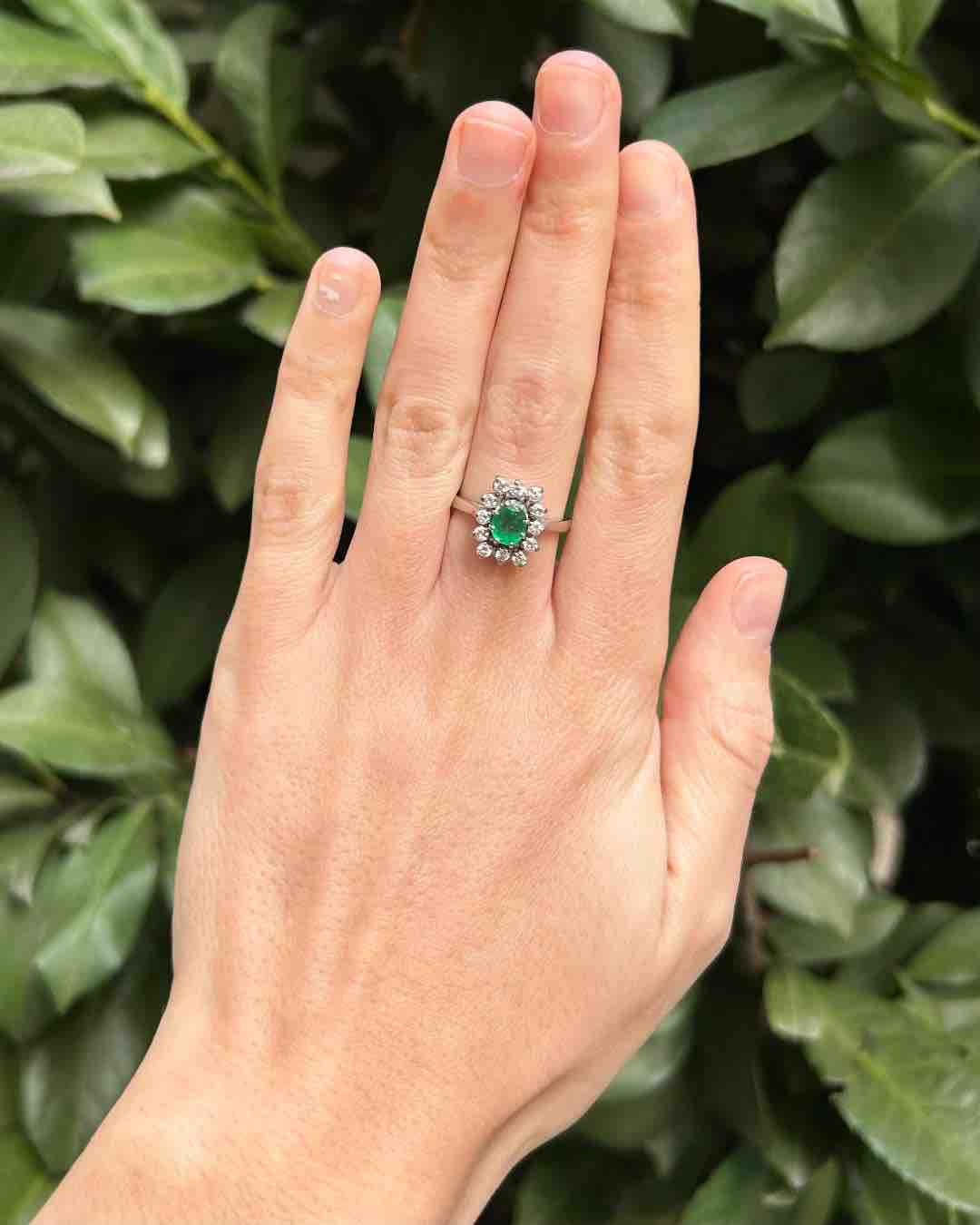 Bague Marguerite Émeraude & Diamants "Amaria" - Elliade Paris