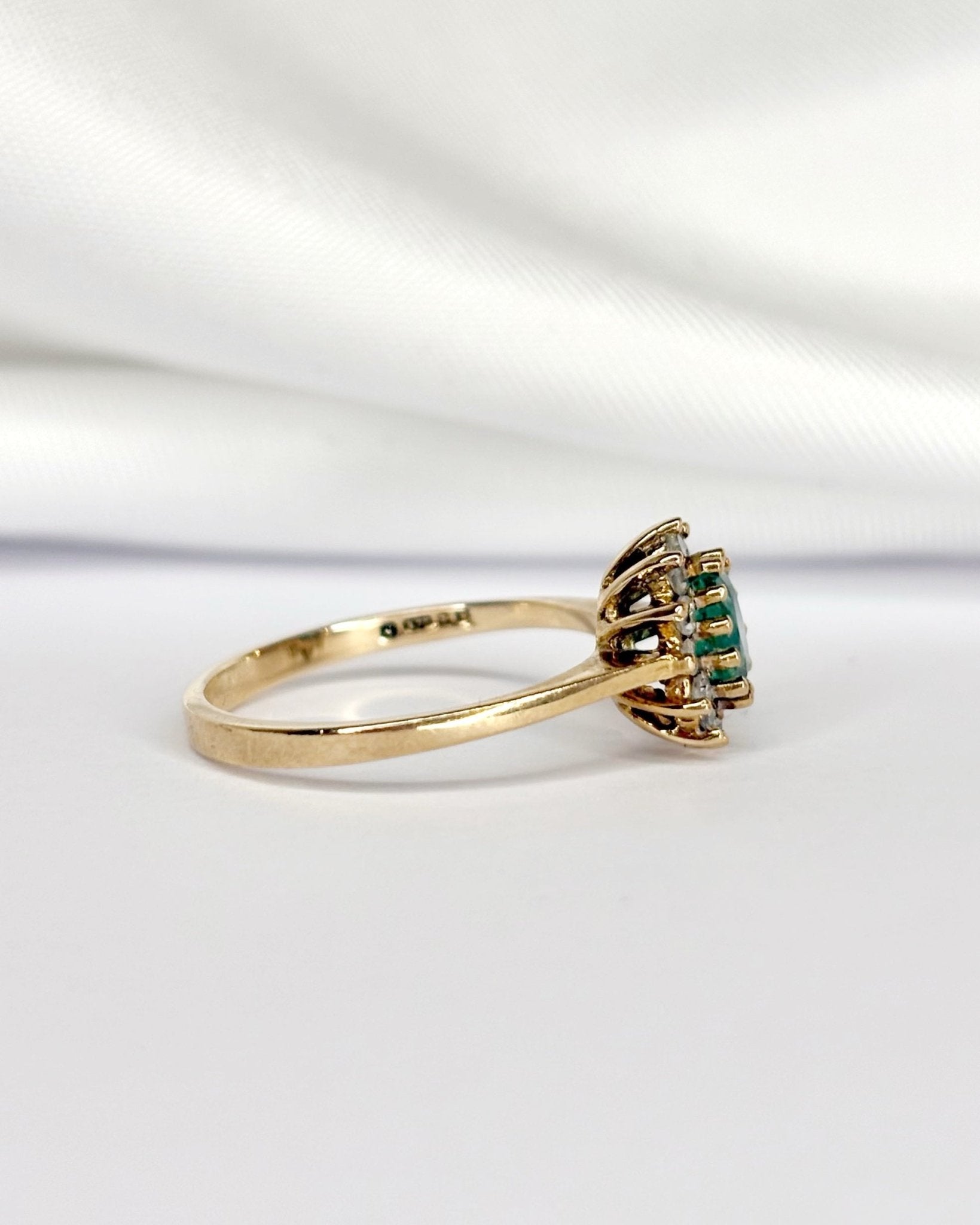 Bague Marguerite Émeraude & Diamants "Christie" - Elliade Paris