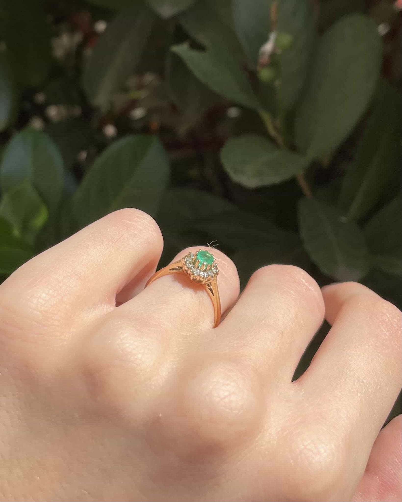 Bague Marguerite Émeraude & Diamants "Evaranne" - Elliade Paris