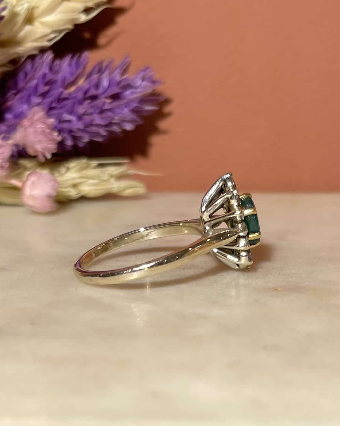 Bague Marguerite Émeraude & Diamants "Izaline" - Elliade Paris