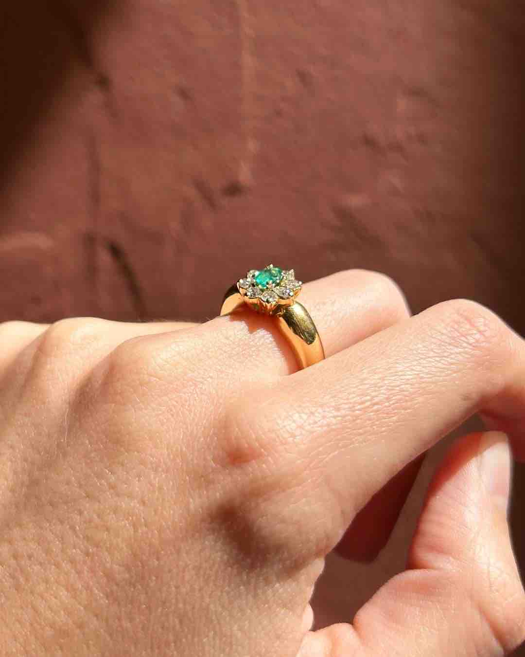 Bague Marguerite émeraude & diamants "Marion" - Elliade Paris