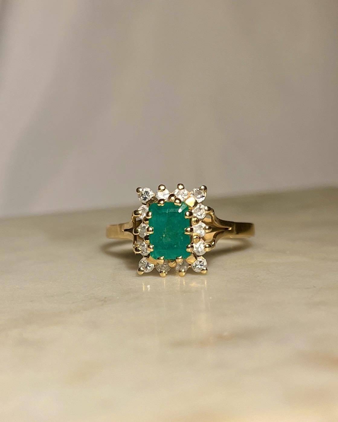 Bague Marguerite Émeraude et Diamants "Paloma" - Elliade Paris