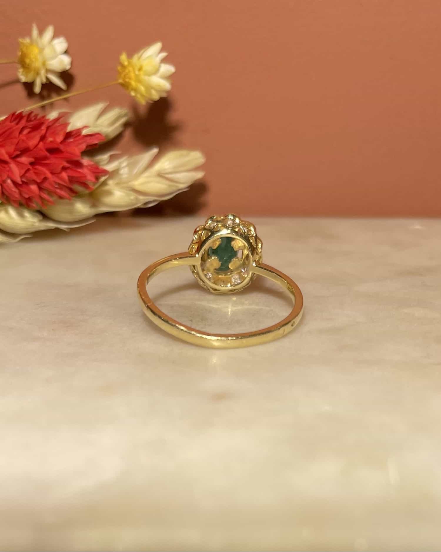 Bague Marguerite Émeraude 0.30 Carat & Diamants "Bryanna" - Elliade Paris
