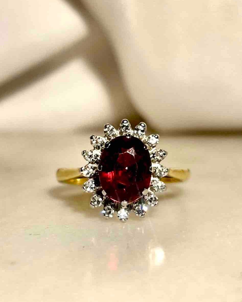 Bague Marguerite Grenat 2.10 carats & Diamants "Azylis" - Elliade Paris