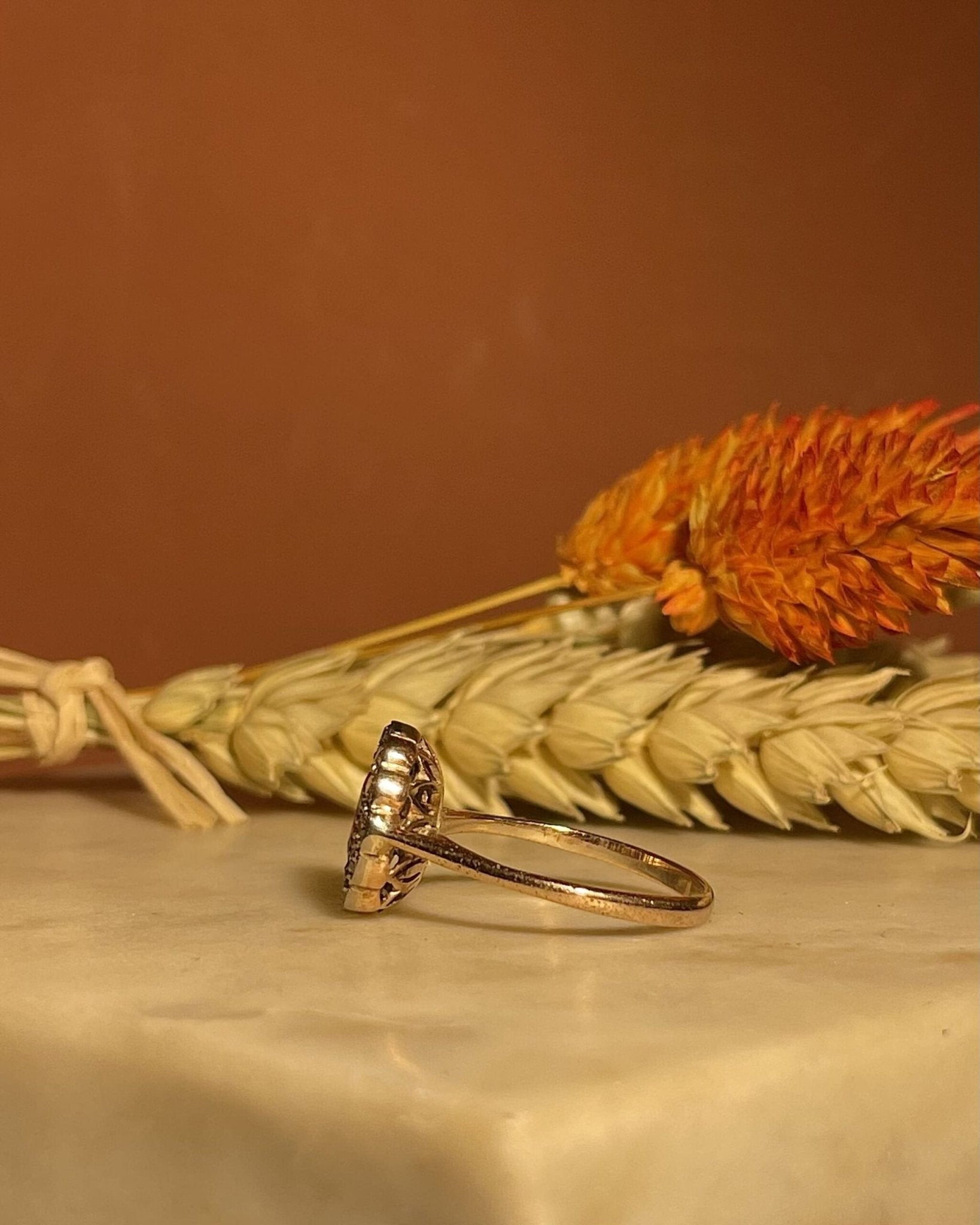 Bague marguerite Grenat & Diamants "Ally" - Elliade Paris