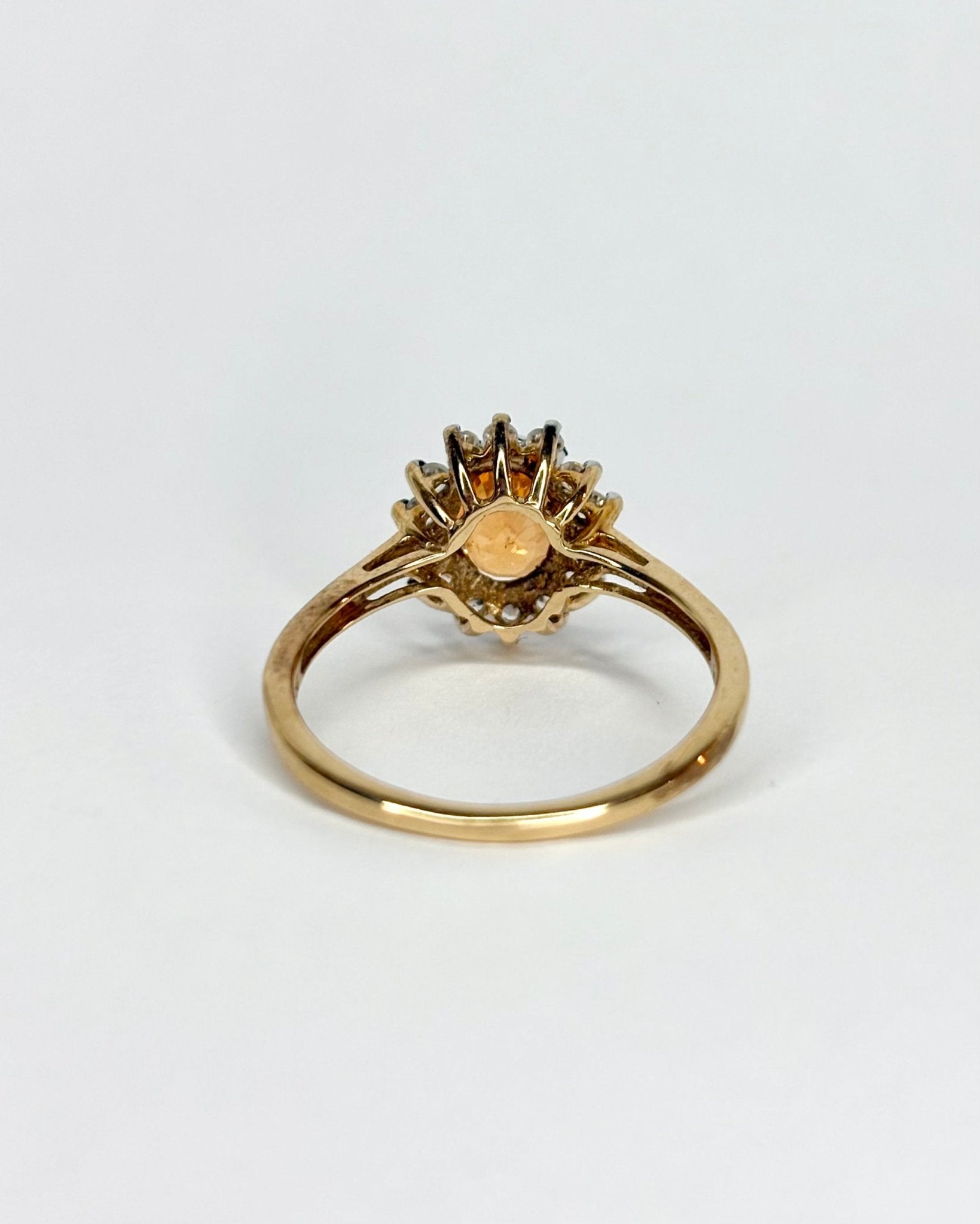 Bague Marguerite Grenat Hessonite 1.40 carat & 14 Topazes Blanches "Orlane" - Elliade Paris