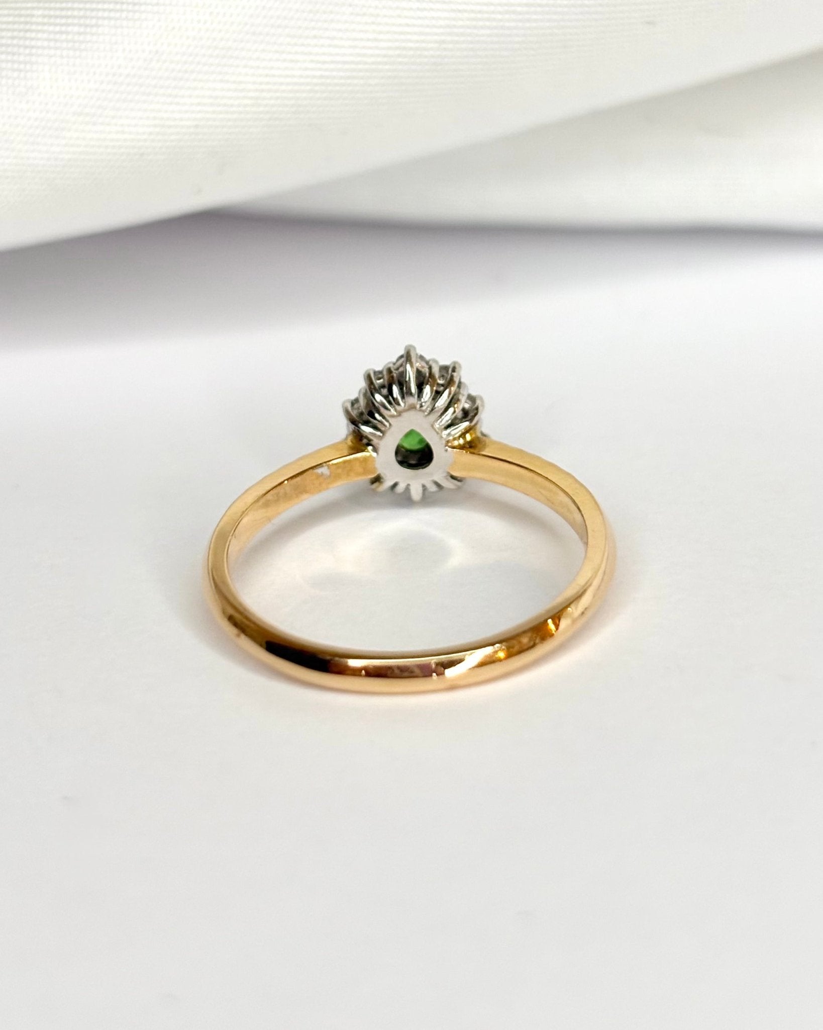 Bague Marguerite Grenat Tsavorite & Diamants "Ronnie" - Elliade Paris