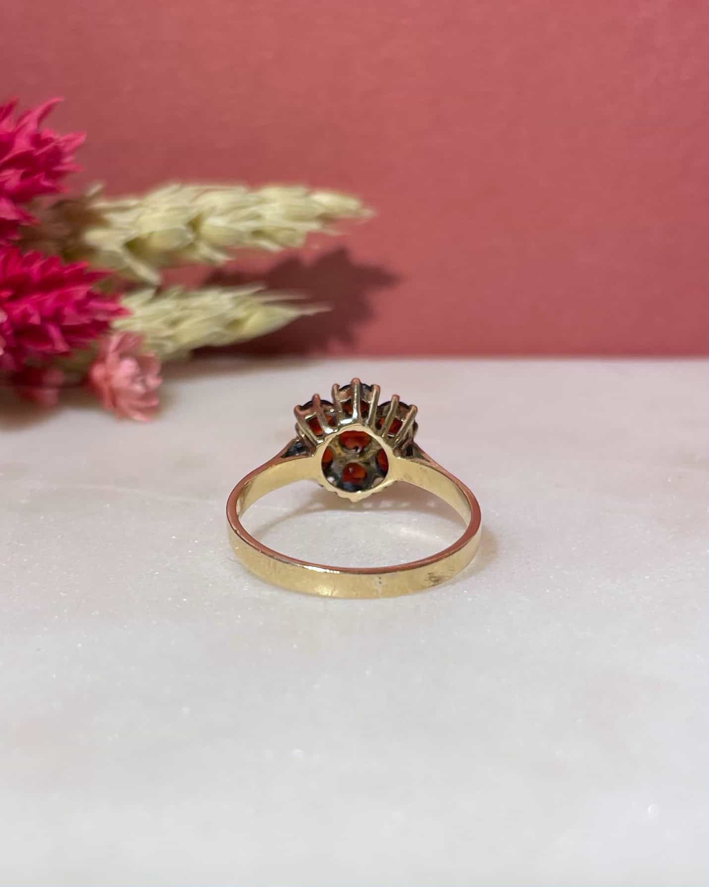 Bague Marguerite Grenats 1.10 carat "Maggy" - Elliade Paris
