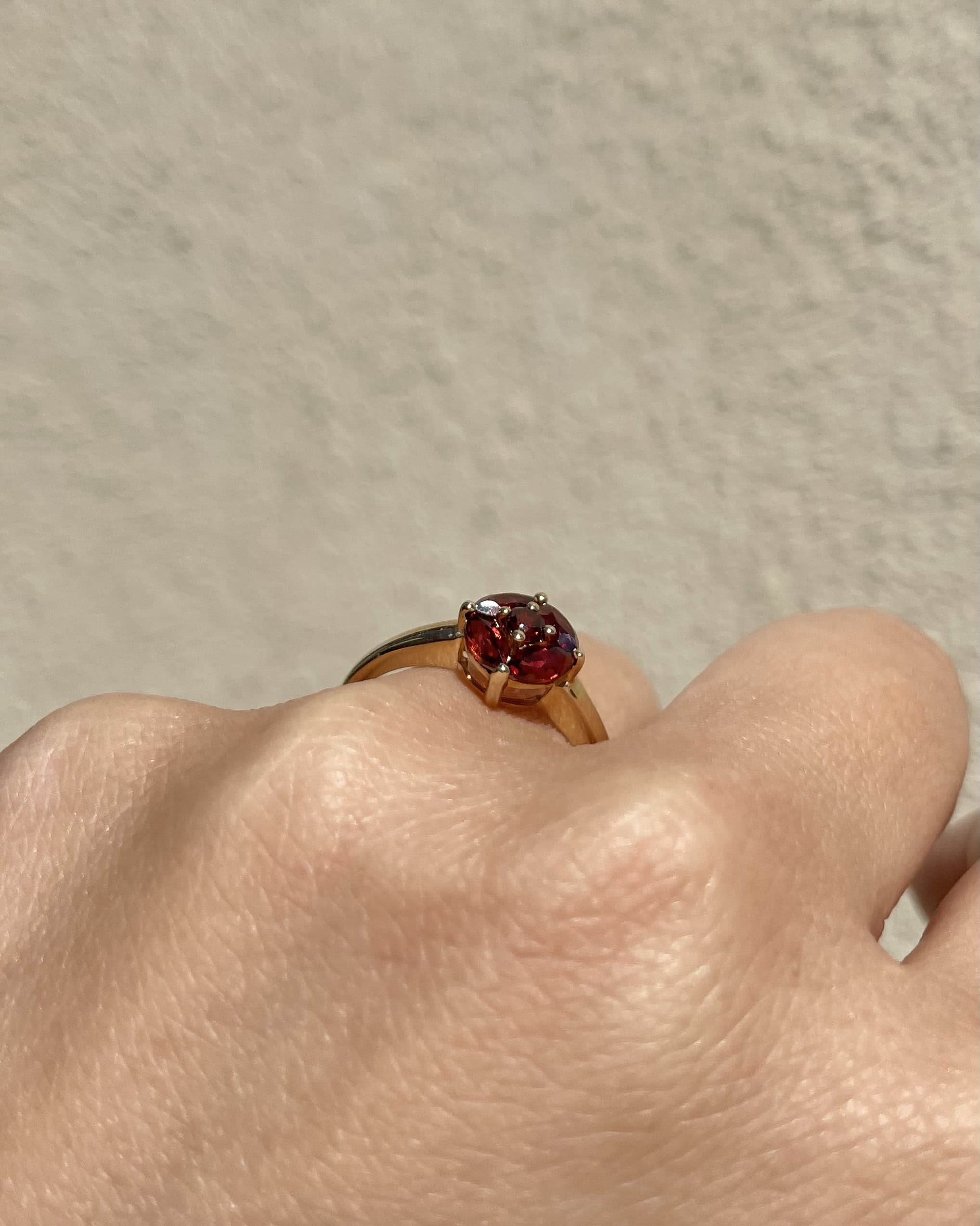Bague Vintage Grenats 0.70 carat "Vanille"