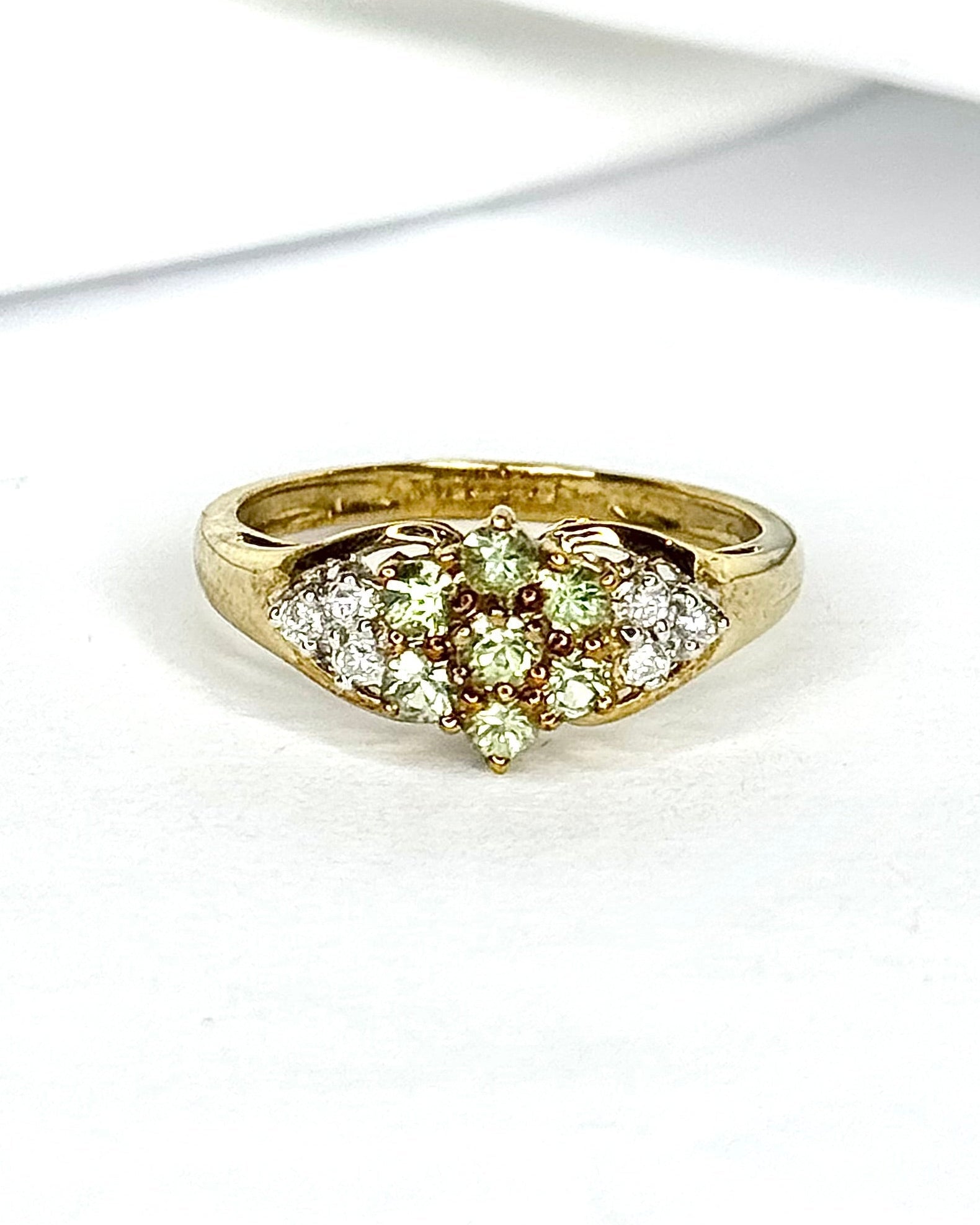 Bague Marguerite Jonc Alexandrites & Diamants "Selena" - Elliade Paris