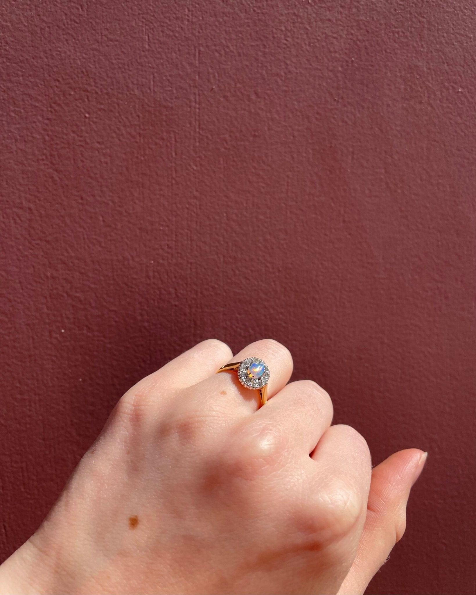 Bague Marguerite Opale & 12 Diamants "Odile" - Elliade Paris