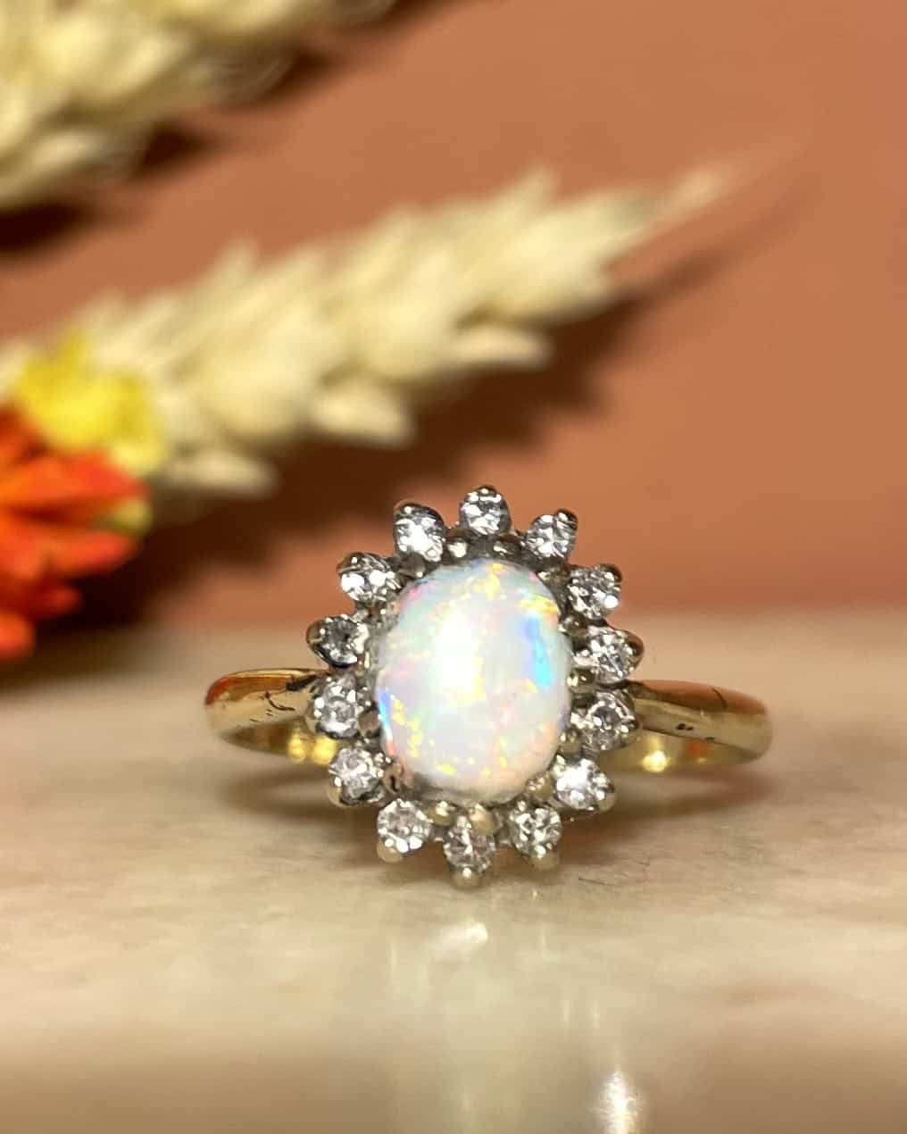 Bague Marguerite Opale & 14 Diamants "Izzy" - Elliade Paris