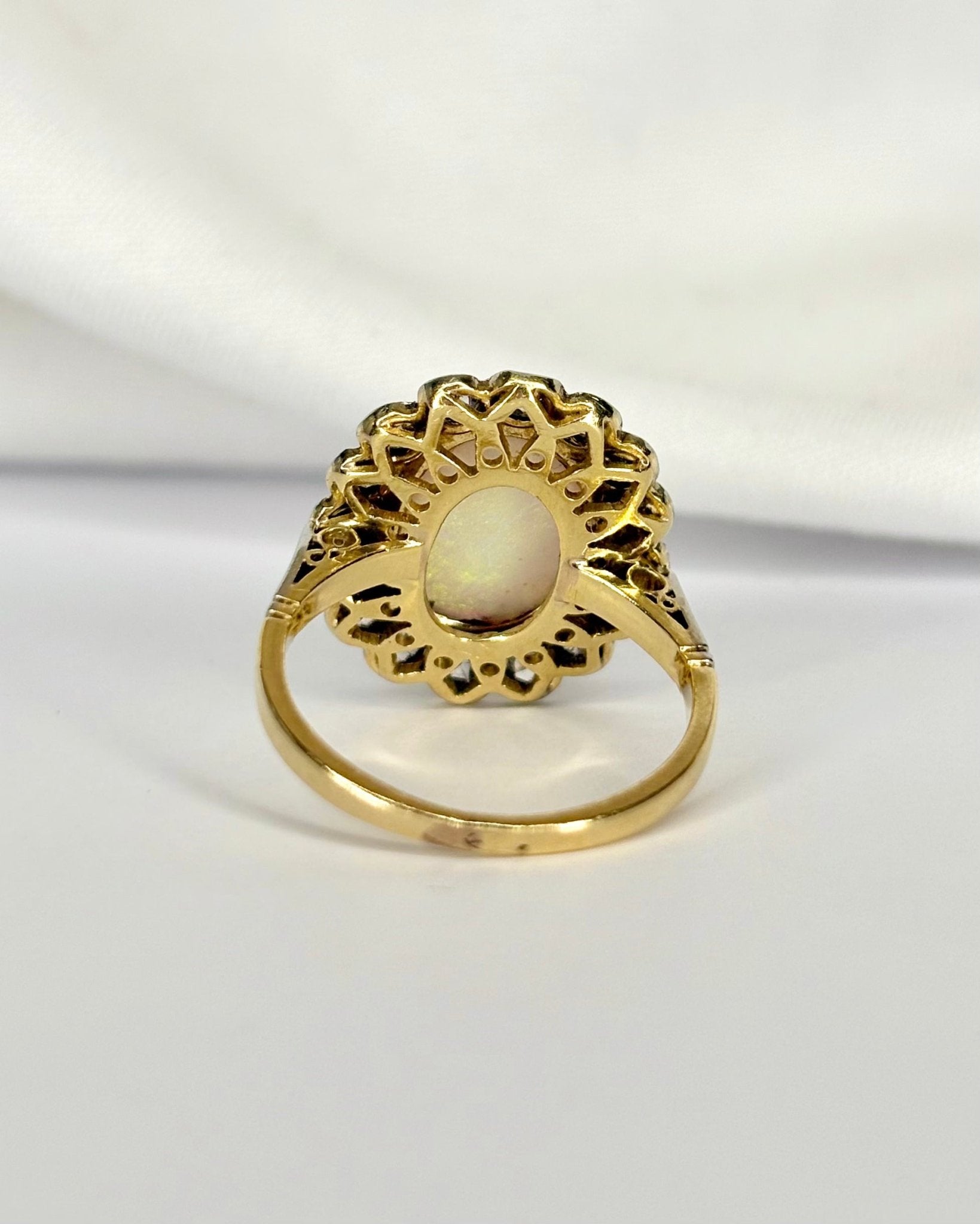 Bague Marguerite Opale 2.18 carats & Diamants "Jasmine" - Elliade Paris