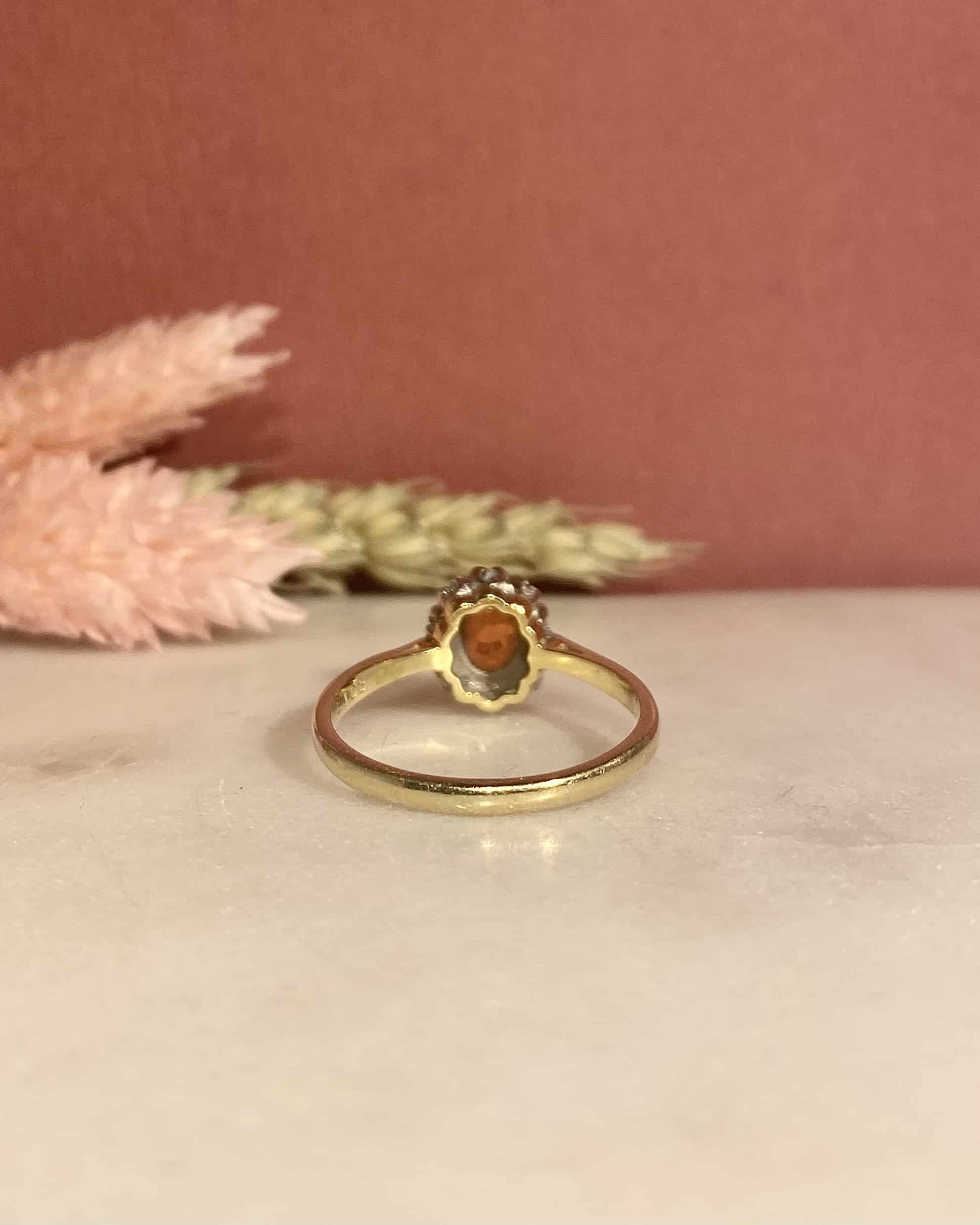 Bague Marguerite Opale de Feu 0.35 carat & Diamants "Loue"