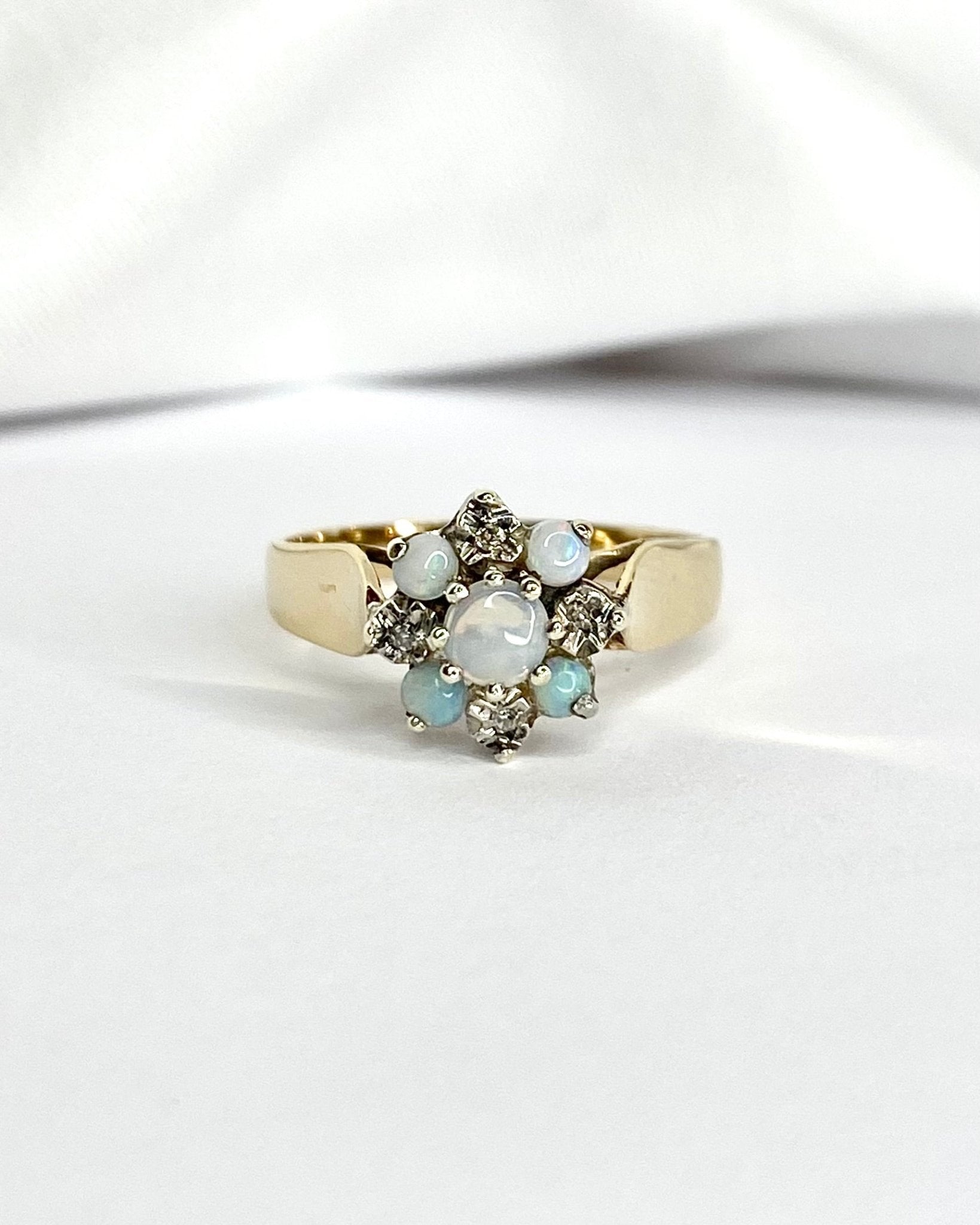 Bague Marguerite Opales & Diamants "Laura" - Elliade Paris