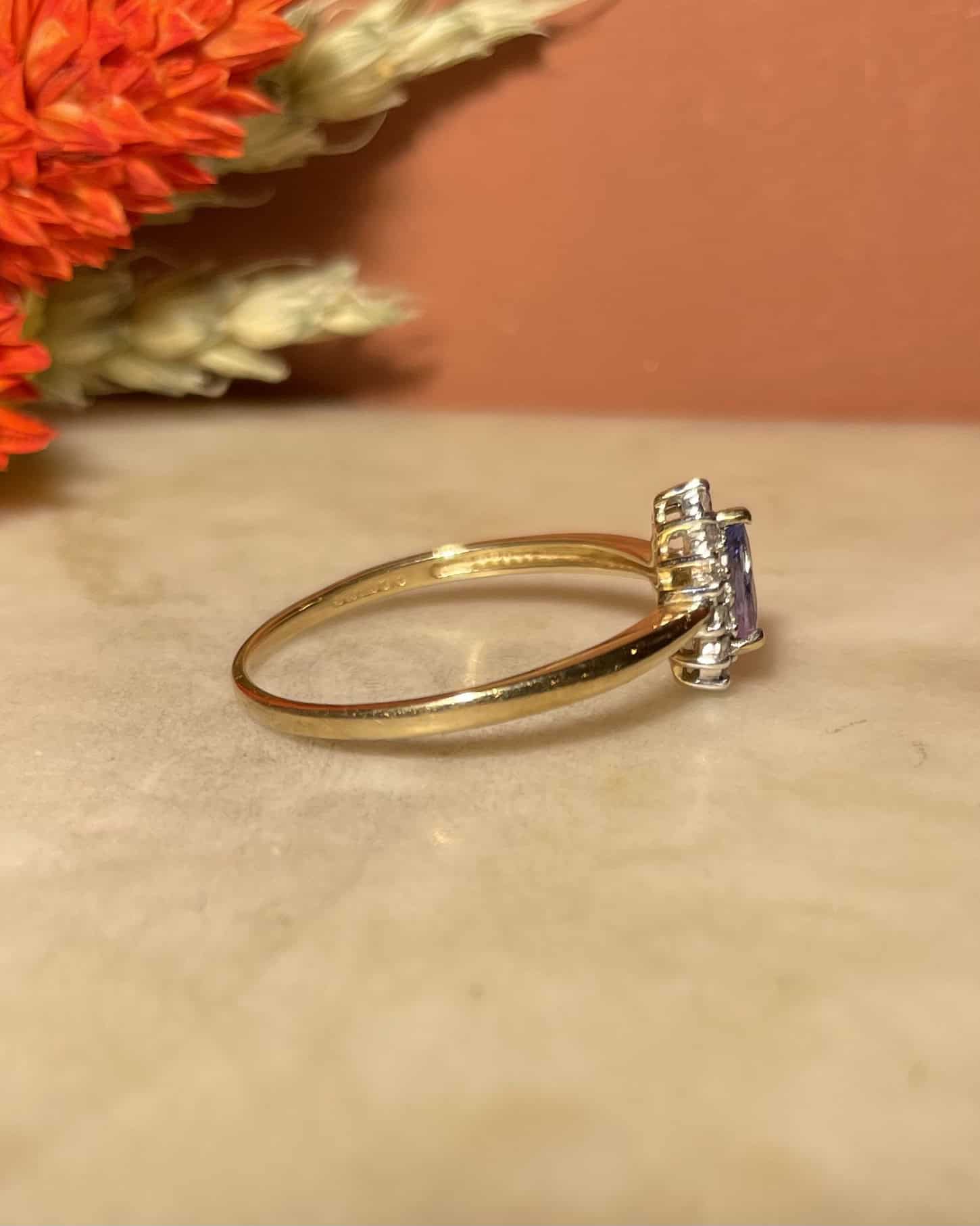 "Chedine" 0.40 carat Tanzanite & Diamond Daisy Ring
