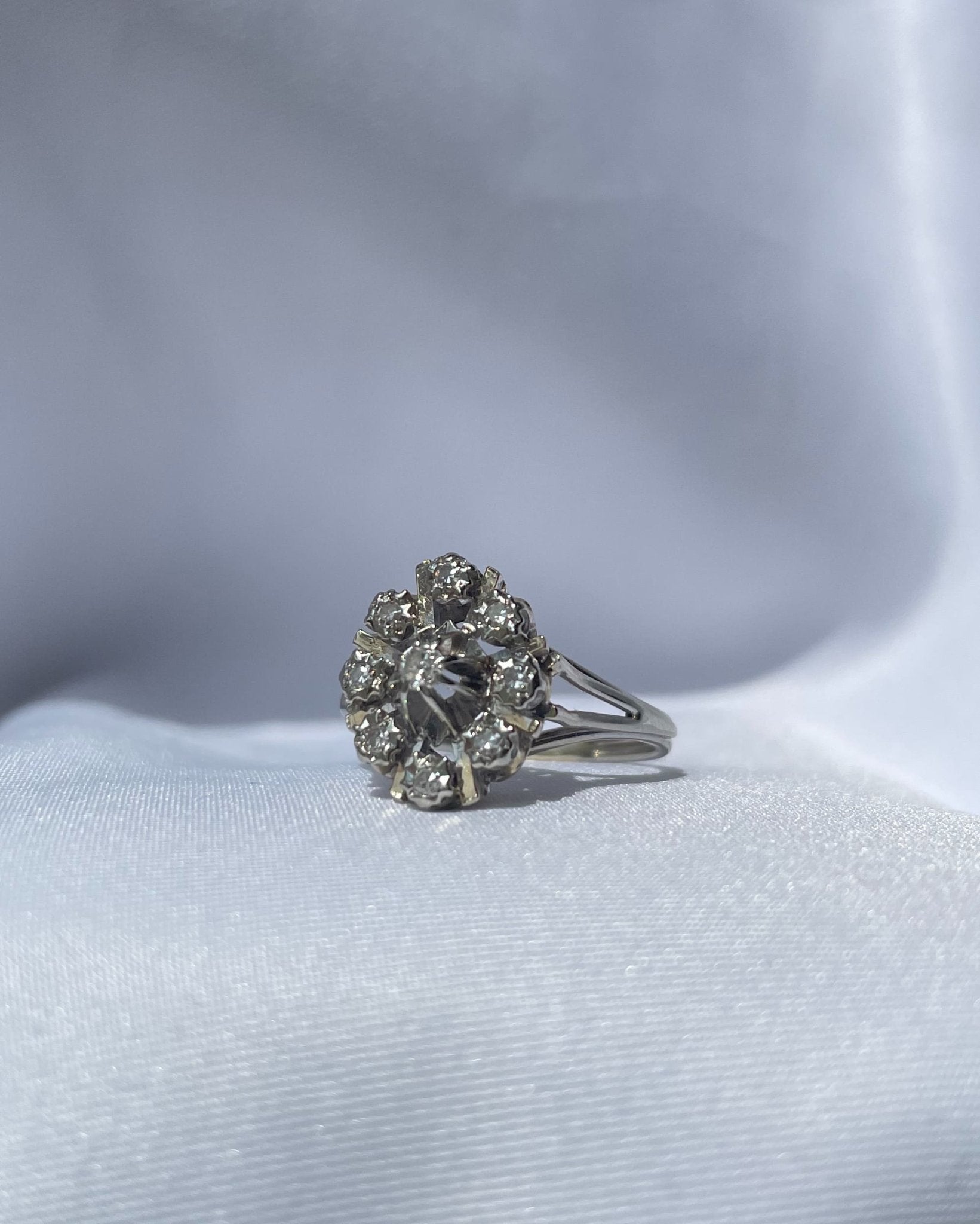 Bague Marguerite rayonnante diamants "Calista" - Elliade Paris