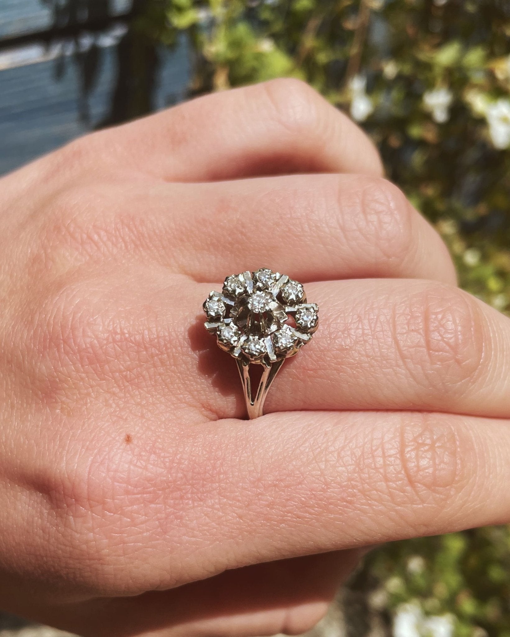 Bague Marguerite rayonnante diamants "Calista" - Elliade Paris