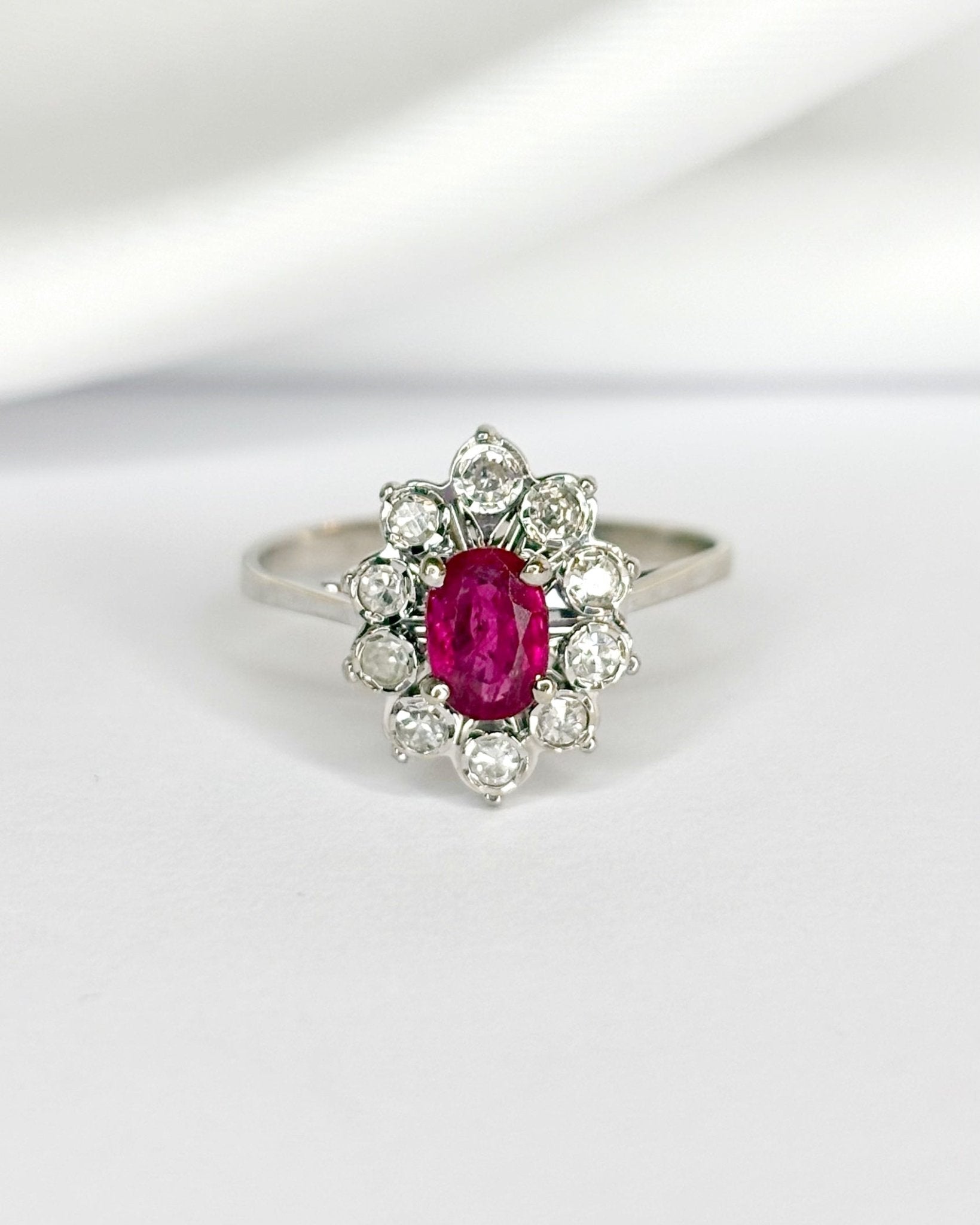 Bague Marguerite Rubis 0.55 carat & Diamants 0.30 carat "Irène" - Elliade Paris