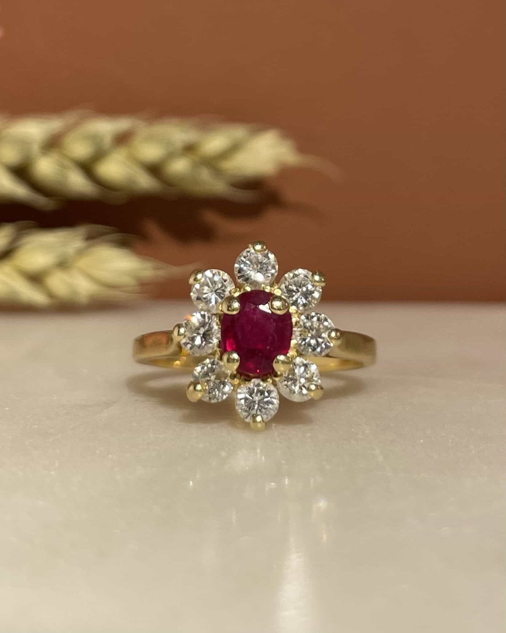 Bague Marguerite Rubis 0.60 carat & Diamants 0.70 carat "Louane" - Elliade Paris