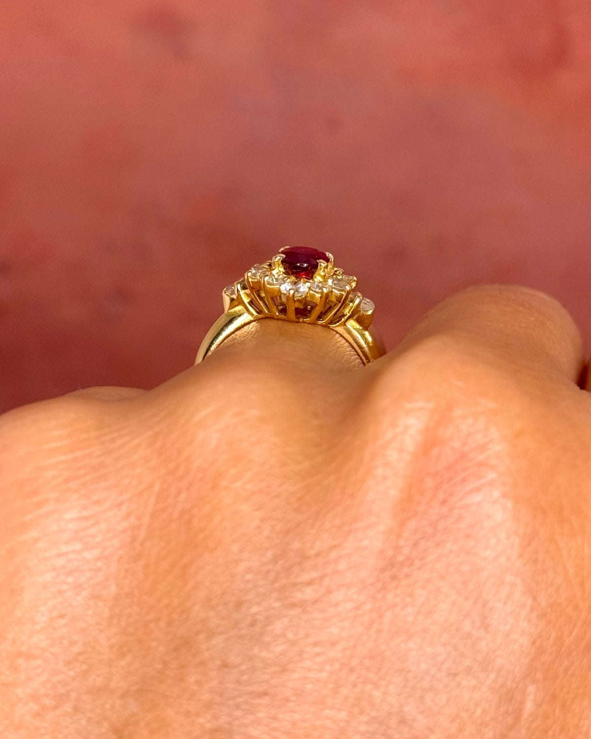 Bague Marguerite Rubis 0.75 carat & Diamants 0.56 carat "Dakota" - Elliade Paris