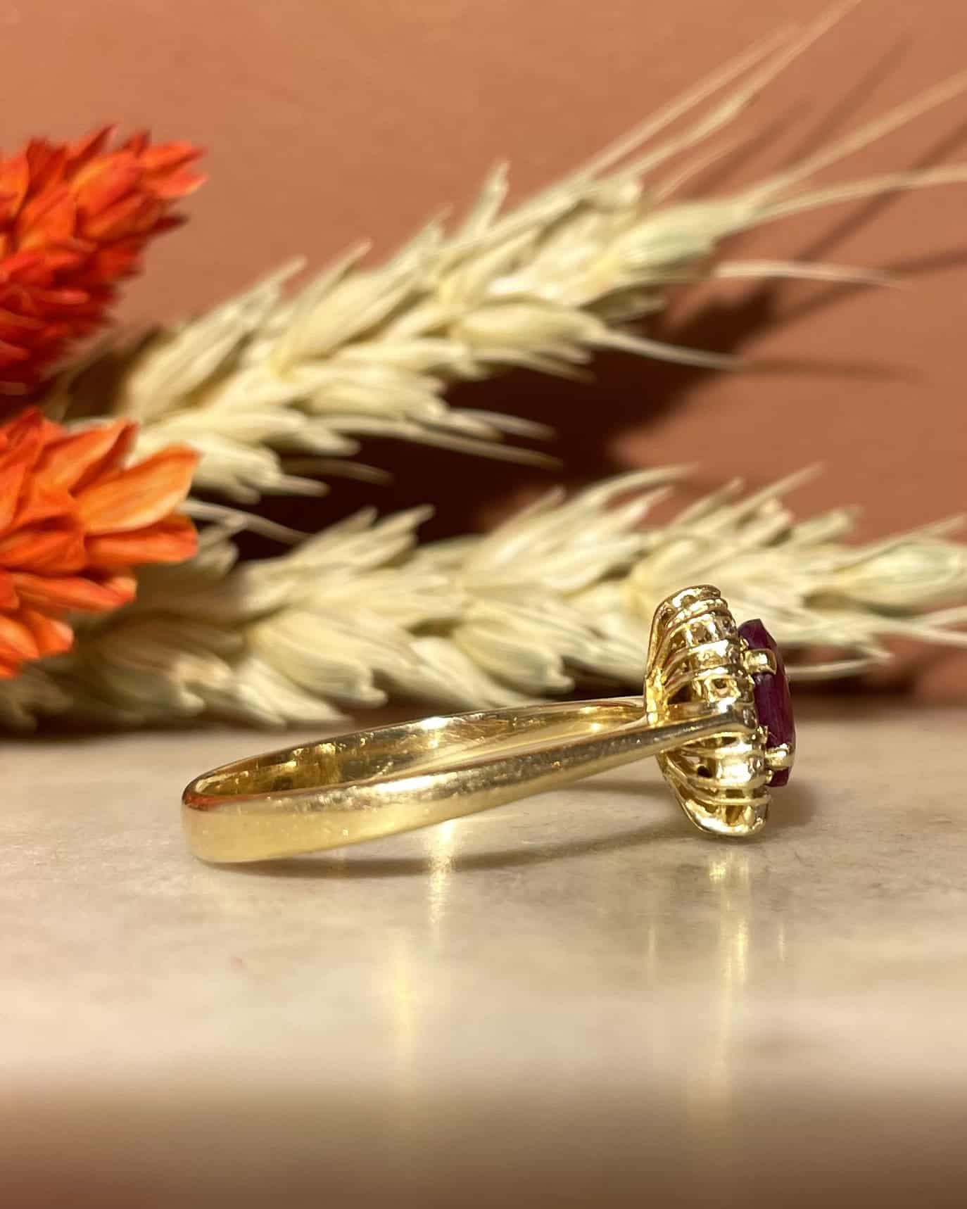 Bague Marguerite Rubis 0.90 carat & Diamants "Aglaé" - Elliade Paris