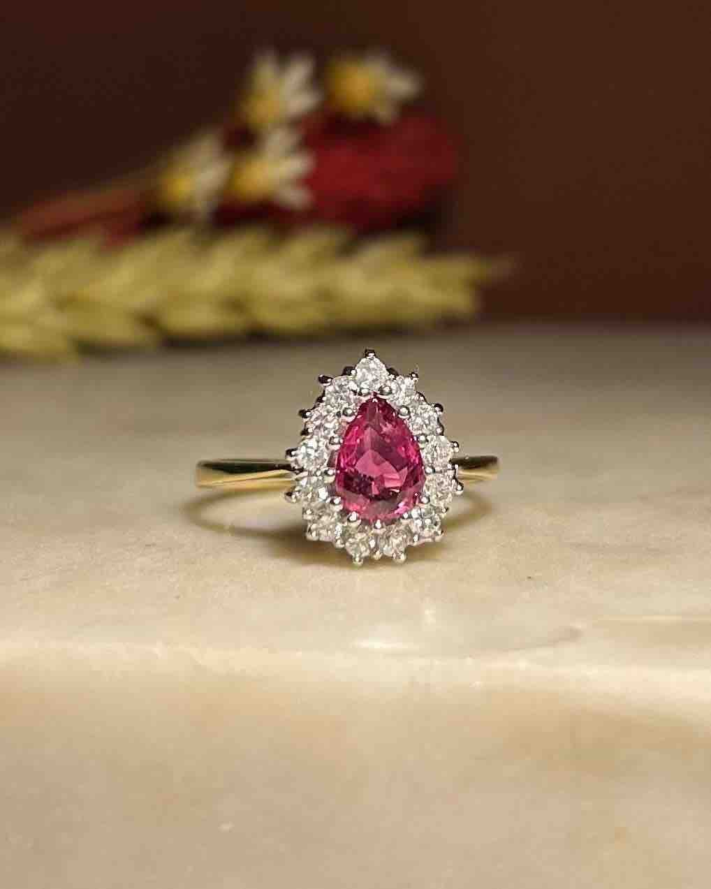 Bague Marguerite Rubis 1 Carat & Diamants "Tatiana" - Elliade Paris
