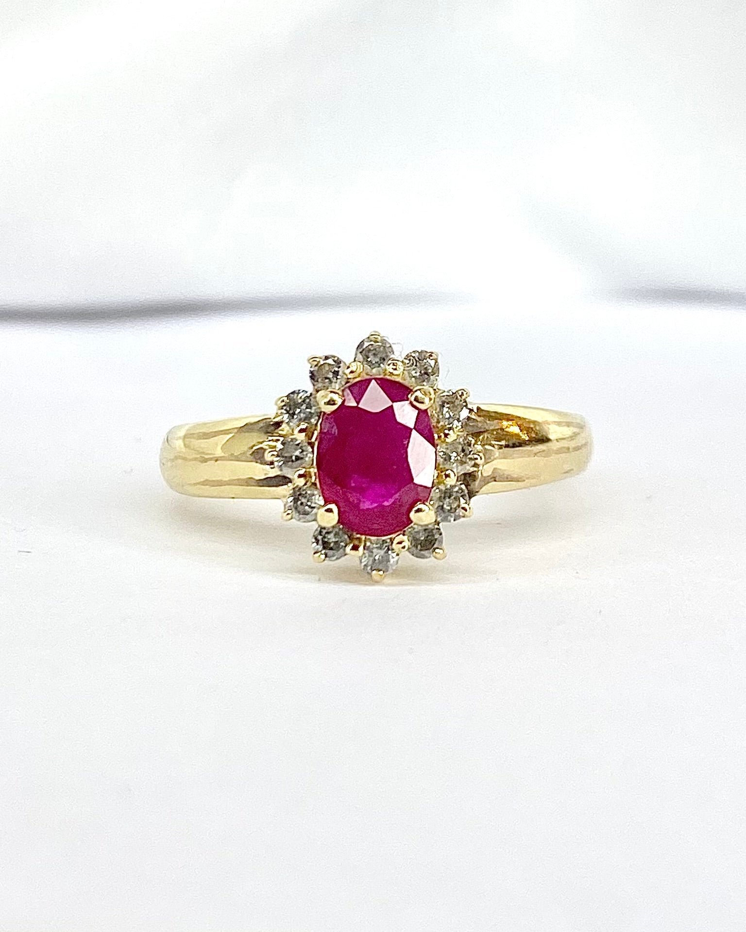 Bague Marguerite Rubis 1.06 carat & Diamants "Blanche" - Elliade Paris