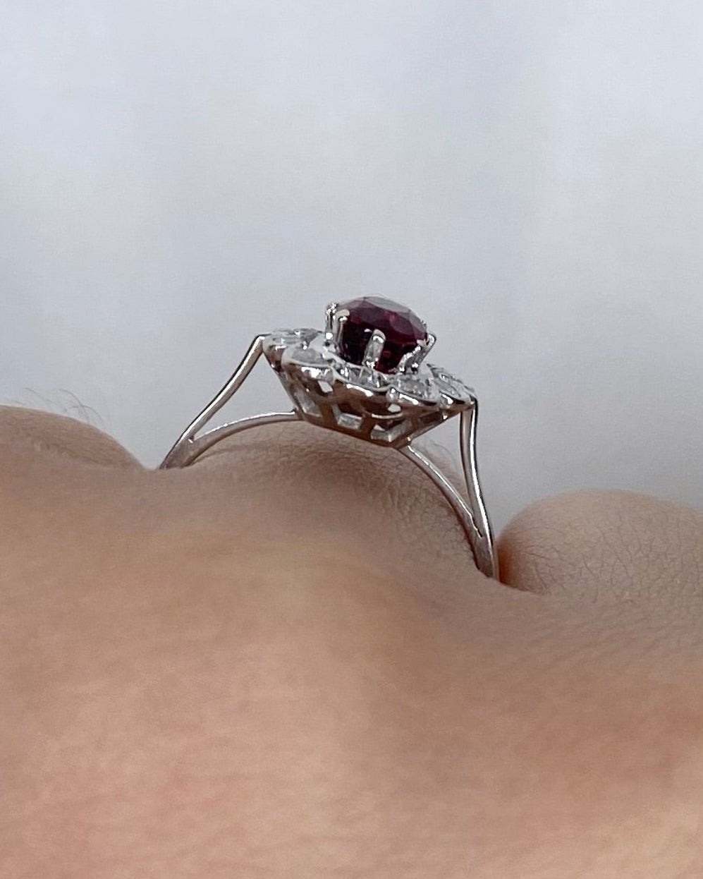 Bague Marguerite Rubis 1.30 carat & Diamants "Sonia" - Elliade Paris