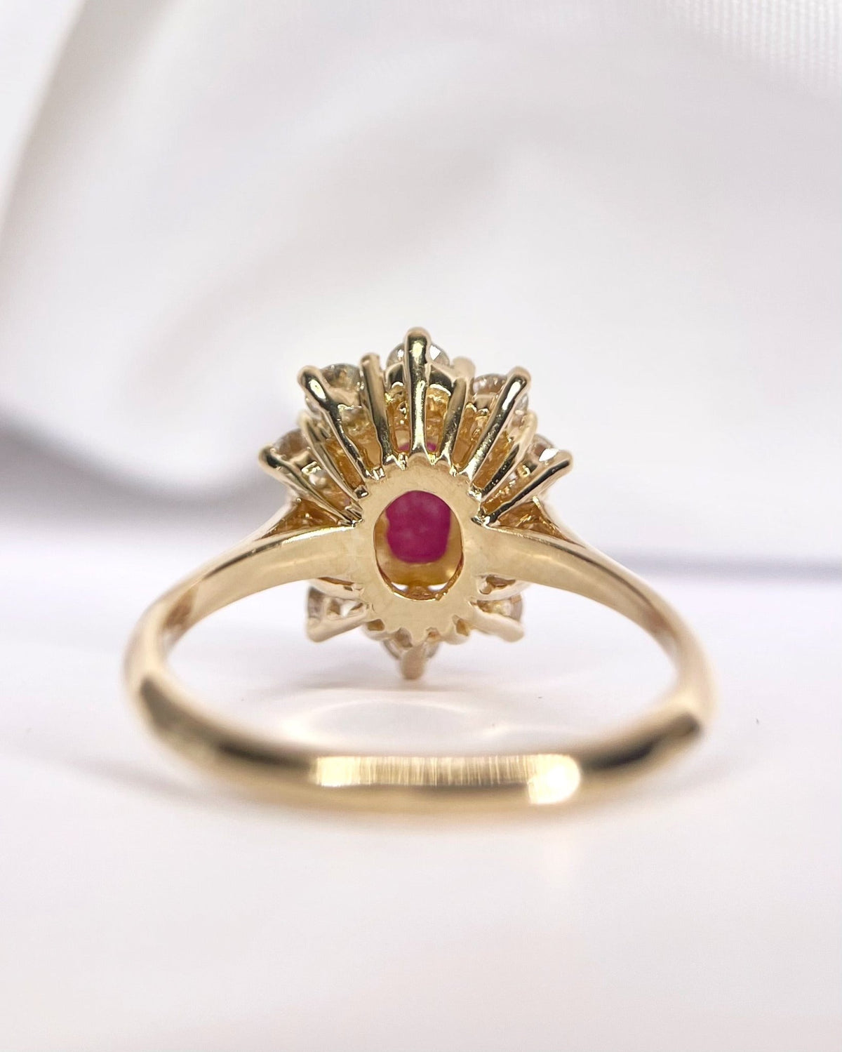 Bague Marguerite Rubis 1.39 carat & Diamants 0.40 carat "Rosie" - Elliade Paris