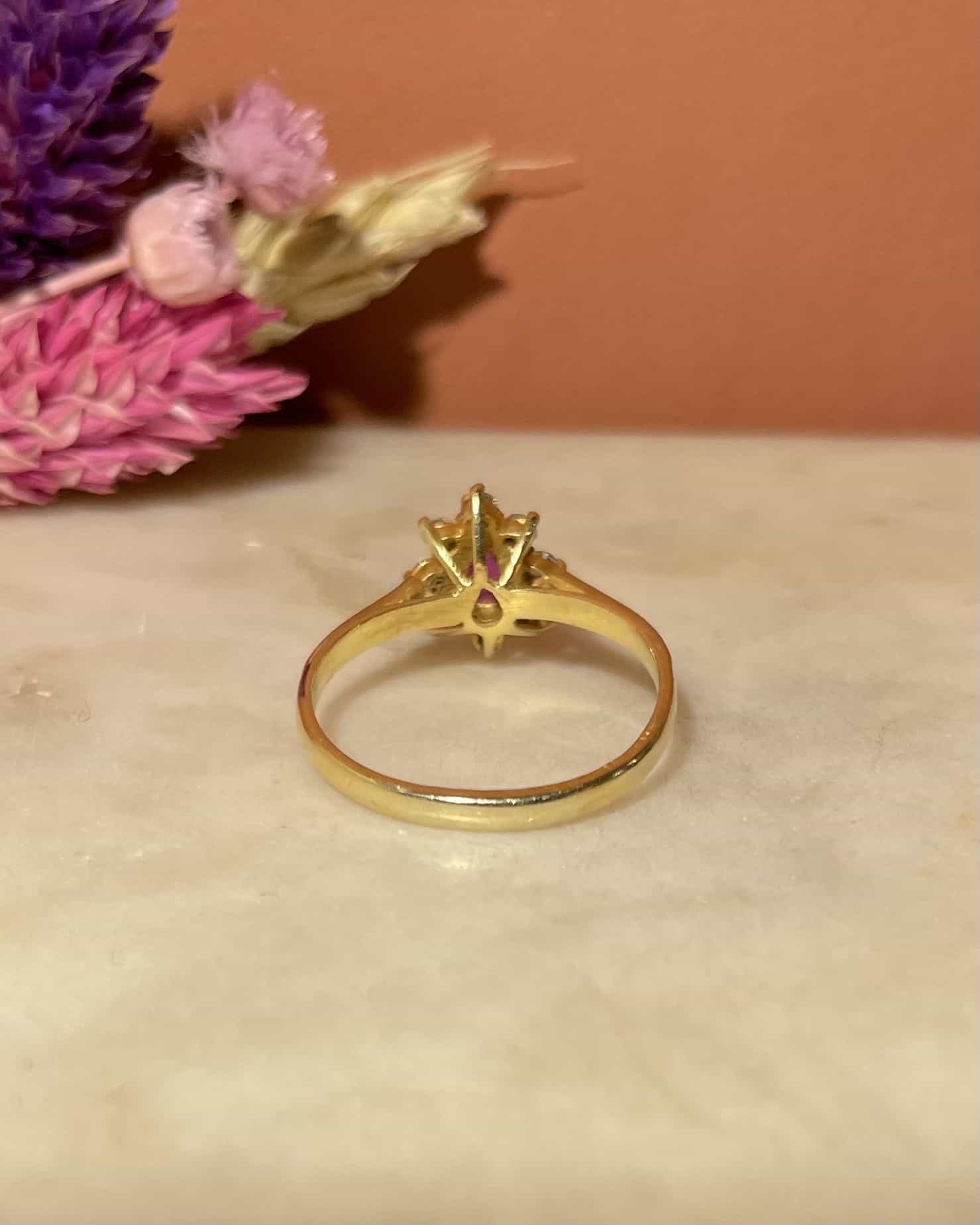 Bague Marguerite Rubis & 8 Diamants "Rosalie" - Elliade Paris