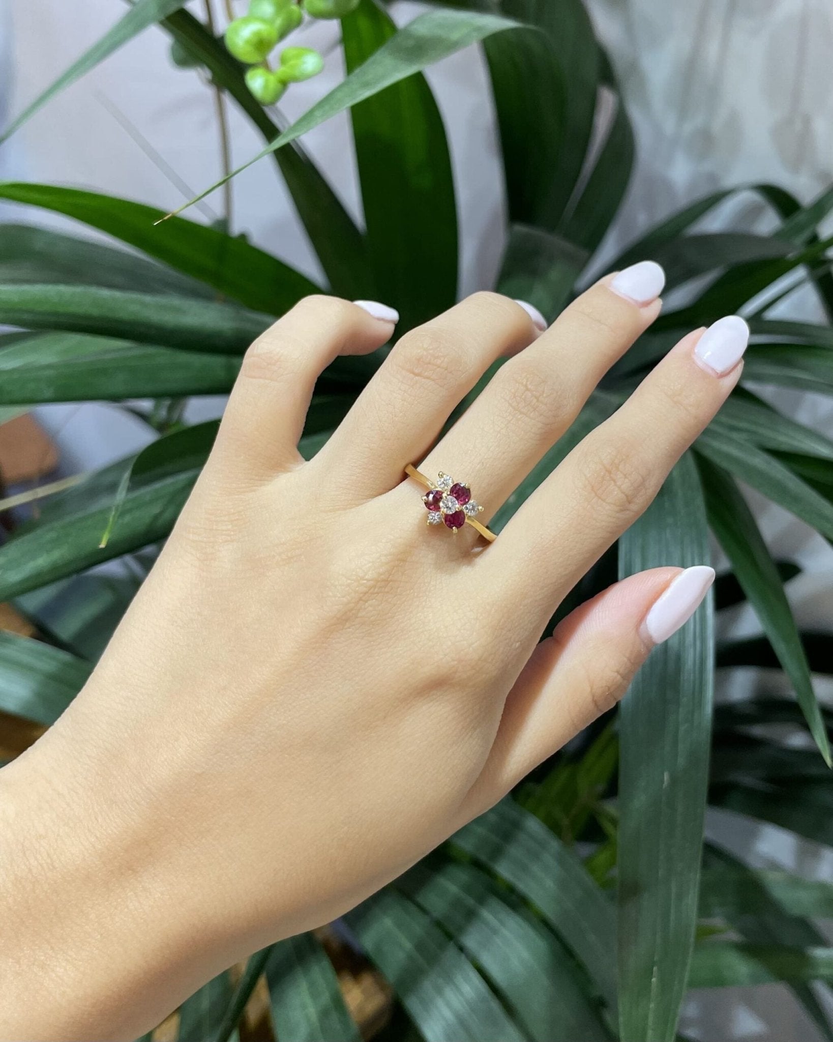 Bague Marguerite Rubis & Diamants "Cressida" - Elliade Paris