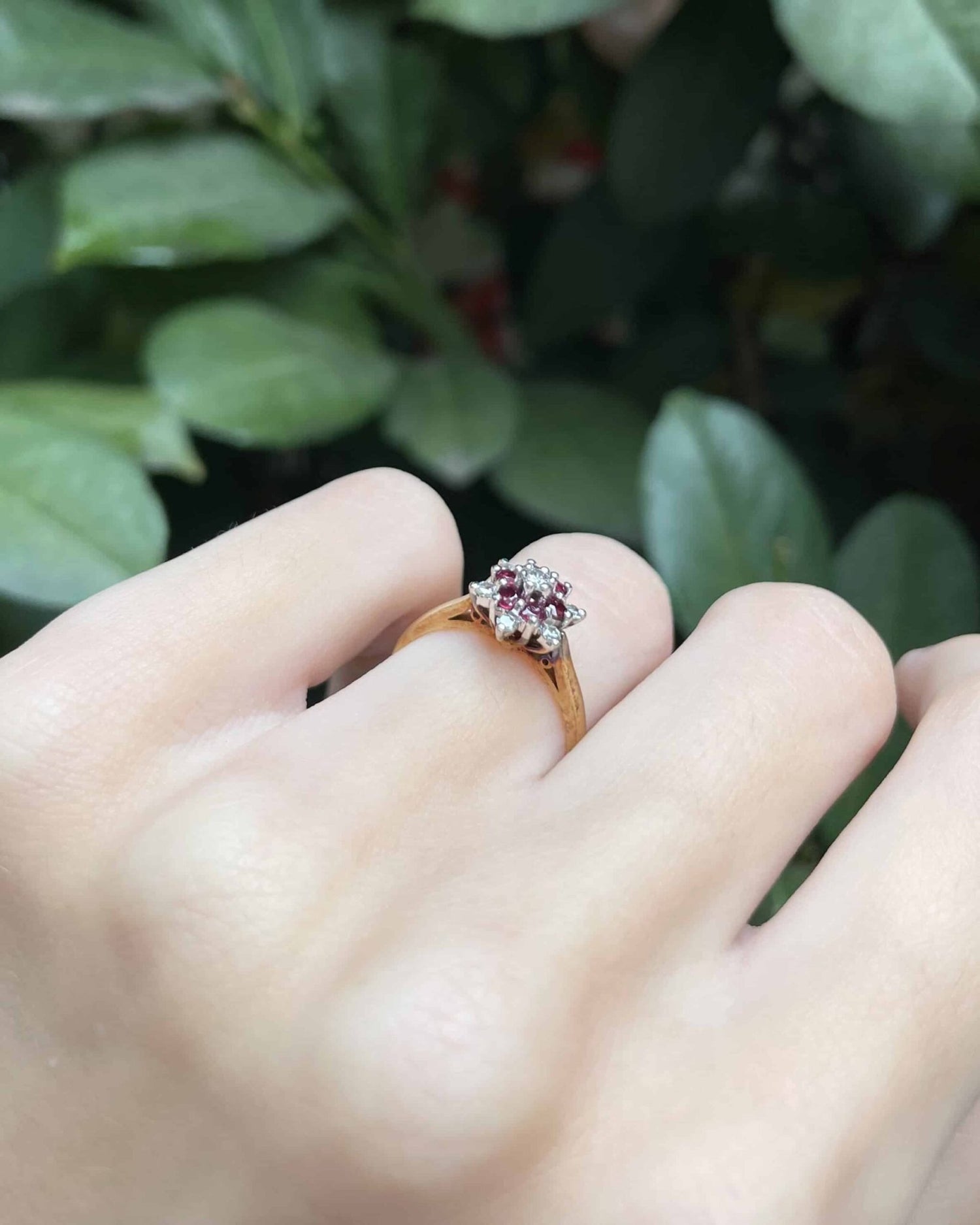 Bague Marguerite Rubis & Diamants "Imaé" - Elliade Paris