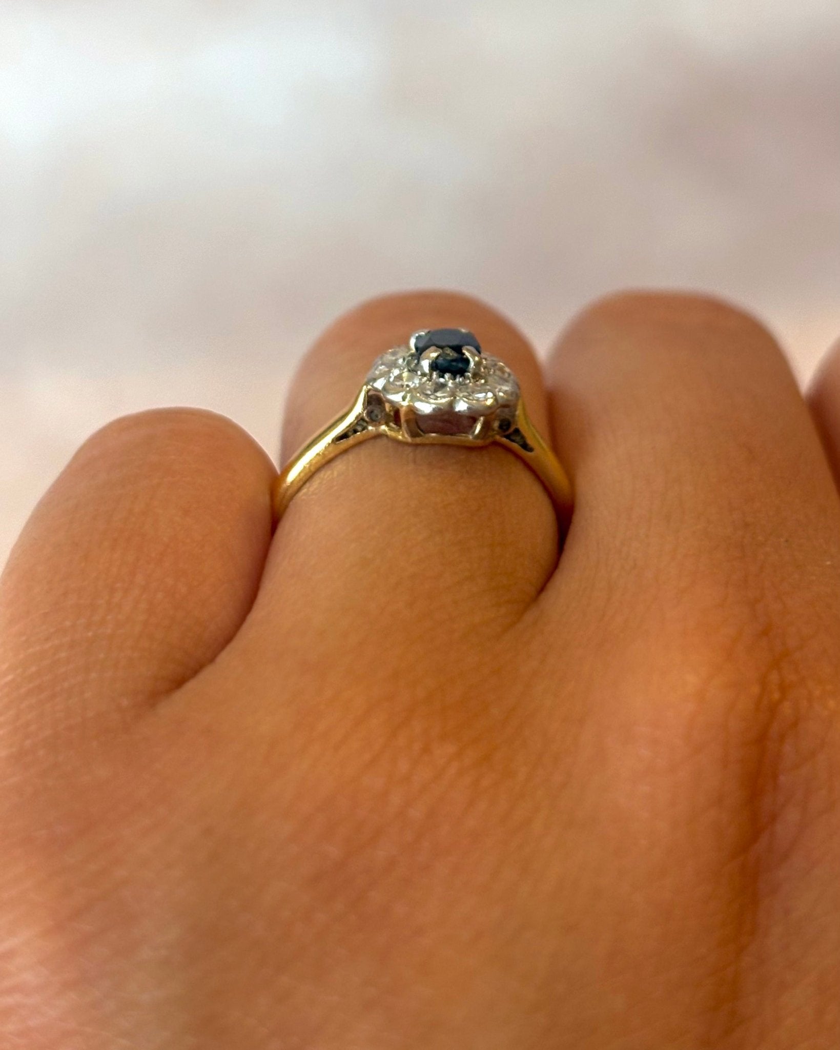 Bague Marguerite Saphir 0.40 carat & Diamants 0.30 carat "Laura" - Elliade Paris