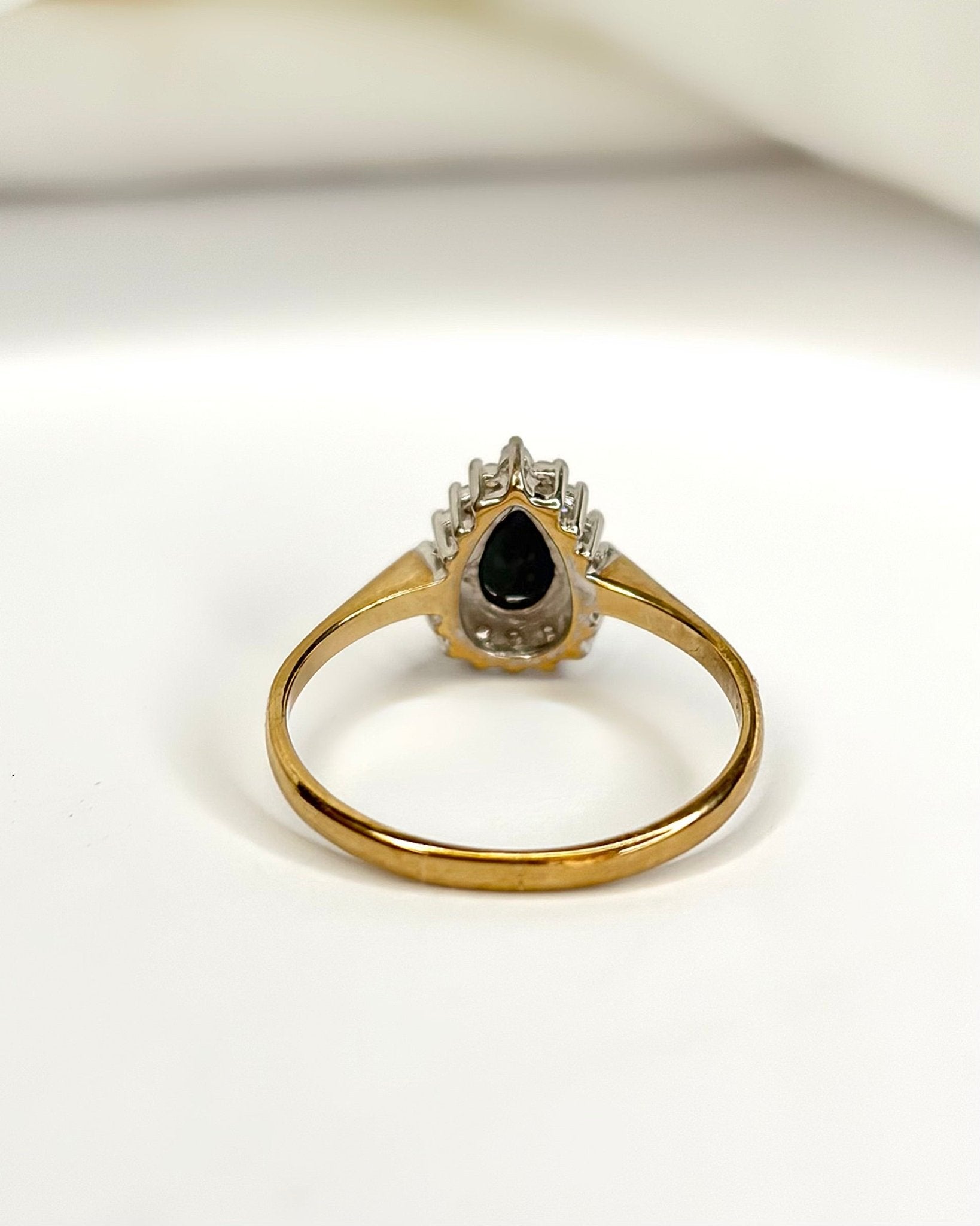 Bague Marguerite Saphir 0.45 carat & Diamants "Manon" - Elliade Paris