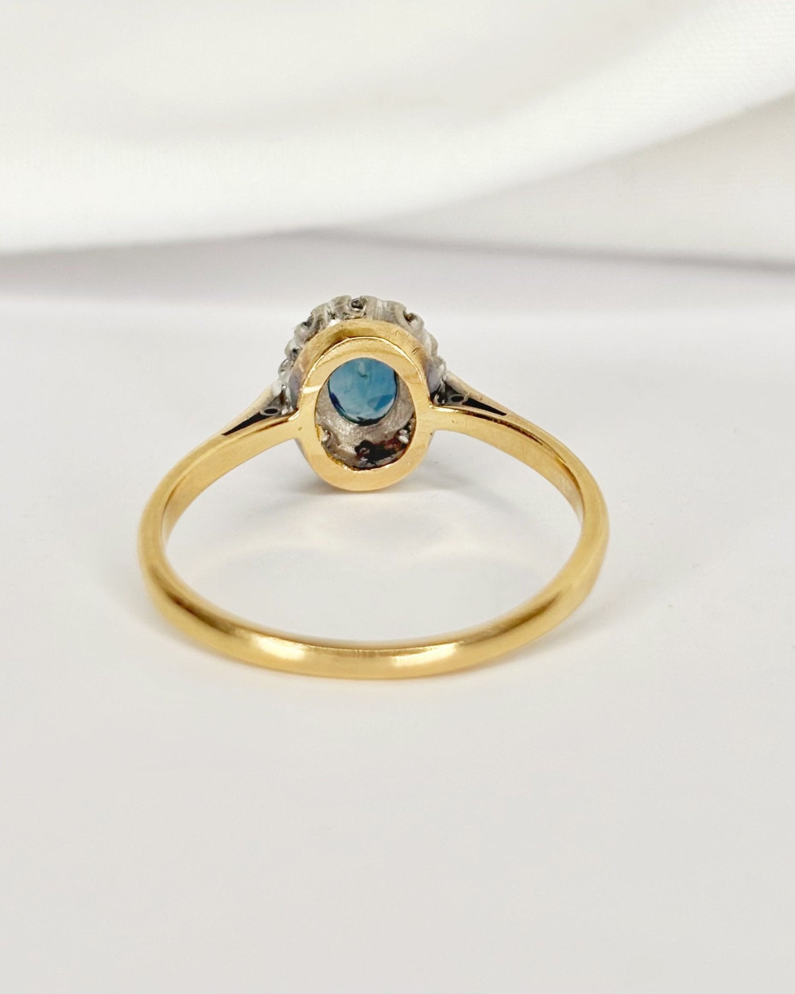 Bague Marguerite Saphir 0.50 carat & Diamants "Alba" - Elliade Paris